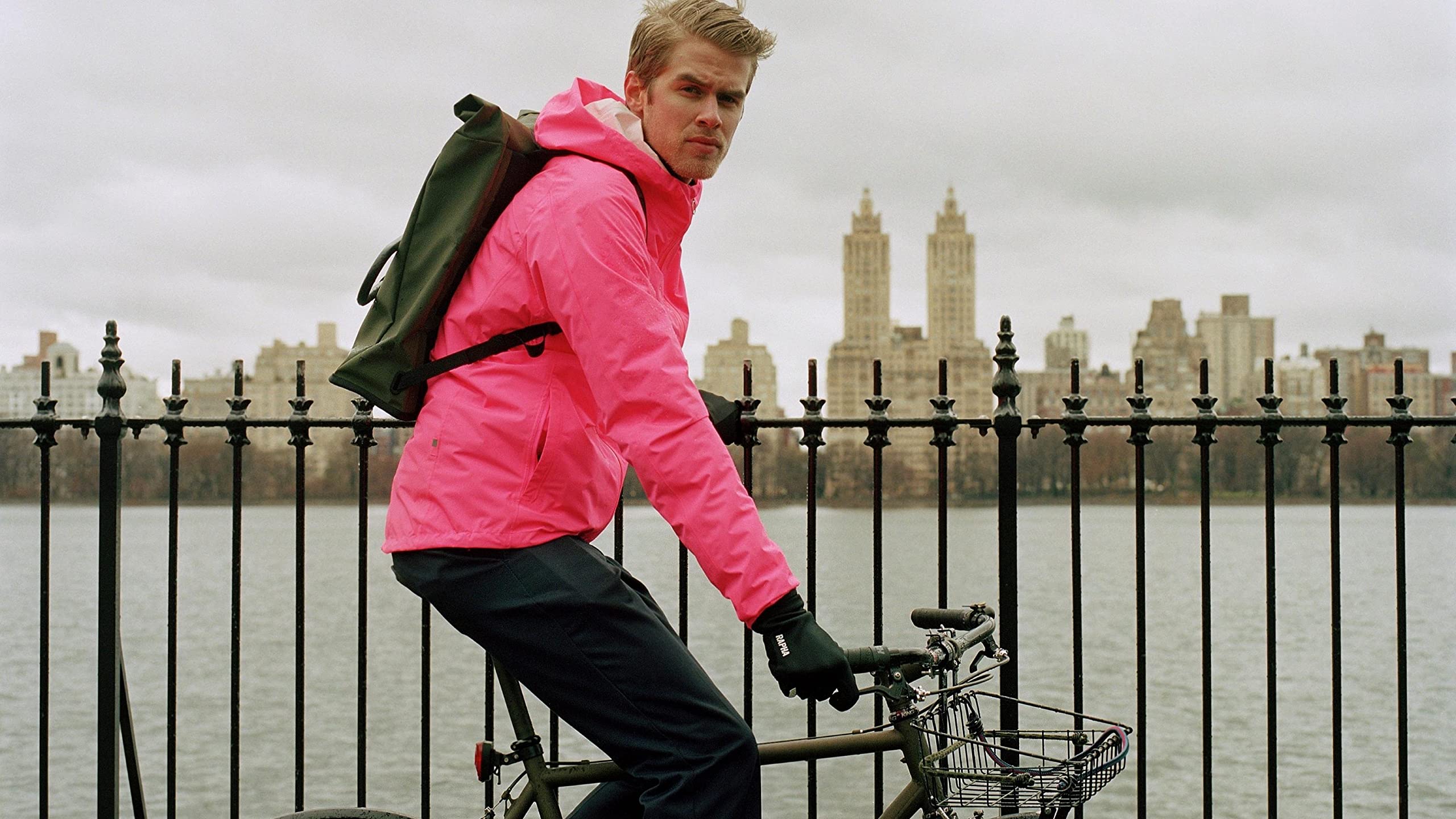 Amazon | [Rapha ラファ] Roll Top Backpack ロール トップ 