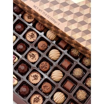 Aramella - 40 Piece Belgian Chocolate Assortment - Brown Gift Box With Gift Bag (17.9oz / 510g)