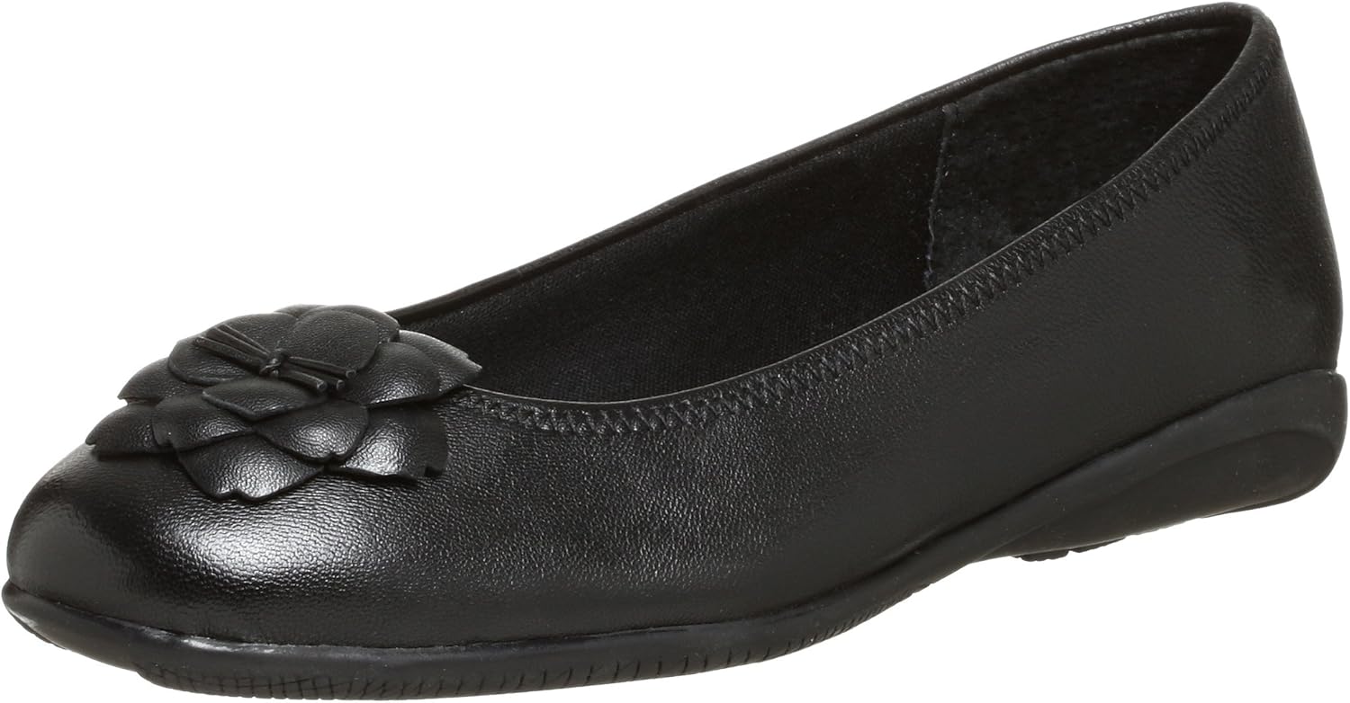 Walking Cradles Women's Trina Flat w/Flower,Black,9 N US