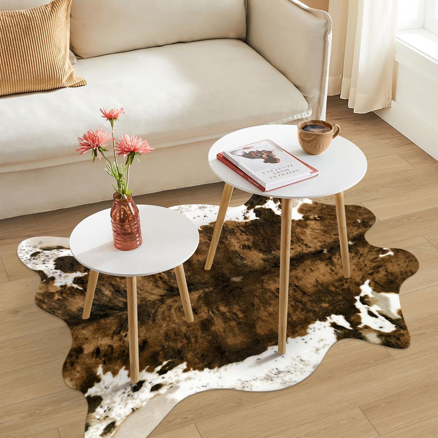 Faux Cowhide Rug Small Cute Cow Print Rugs Animal Area Carpet Washable Rug for Bedroom Living Room Western Decor 43.3" L x 29.5" W(3.6ft x 2.5ft)，Brown