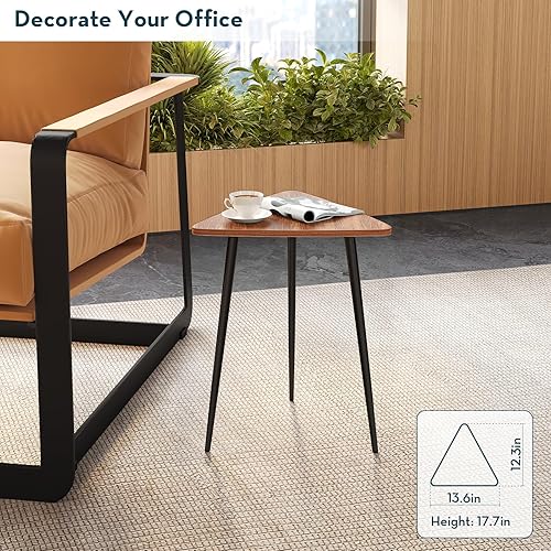 Miniatura 5 de SAYGOER Mesa auxiliar triangular pequeña, mesa auxiliar moderna de nogal de mediados de siglo, mesita de noche única, mesa de noche retro para sala