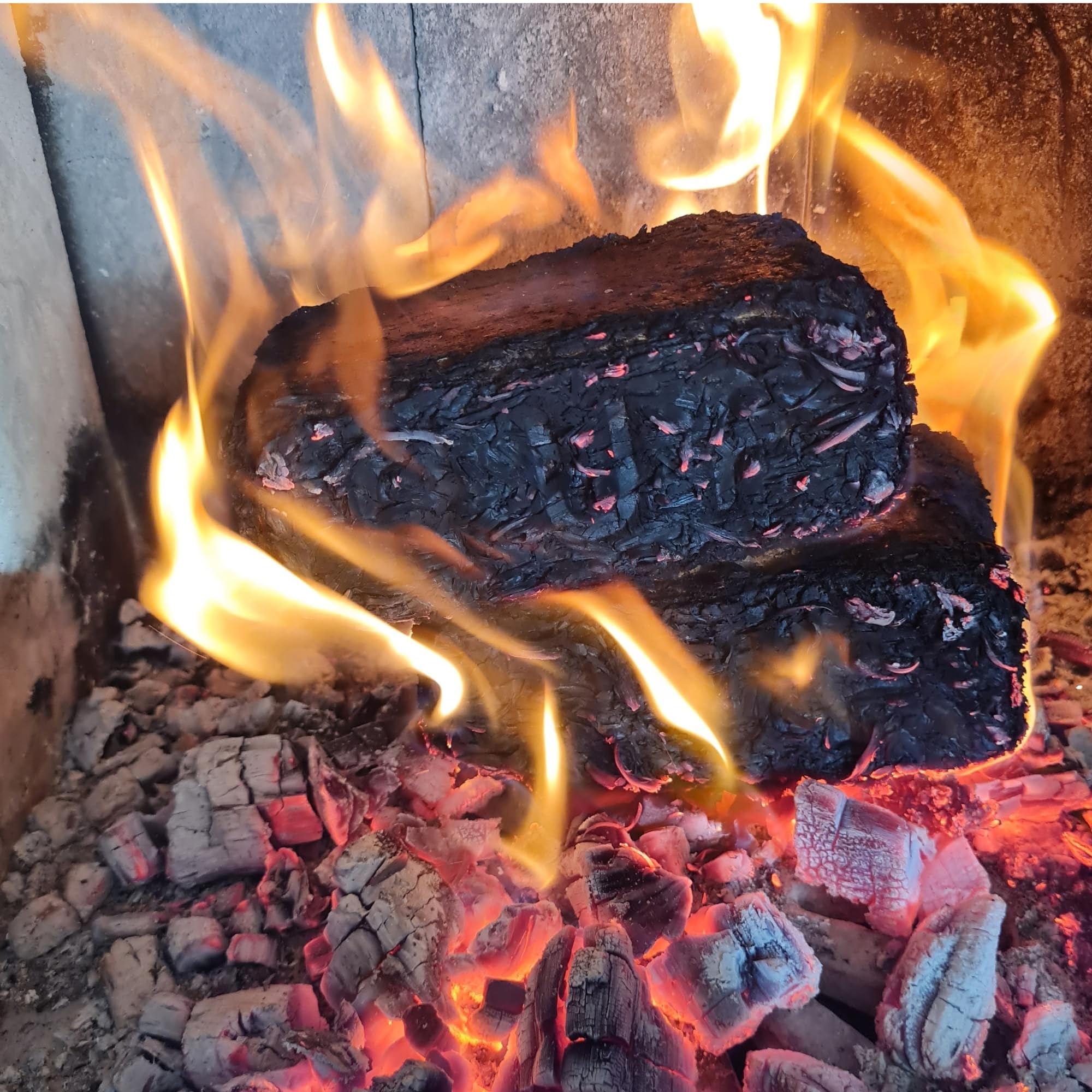 Briketts 30 Kg für Kamin & Ofen – Holz- & Rindenbriketts mit erhöhtem Rindenanteil
