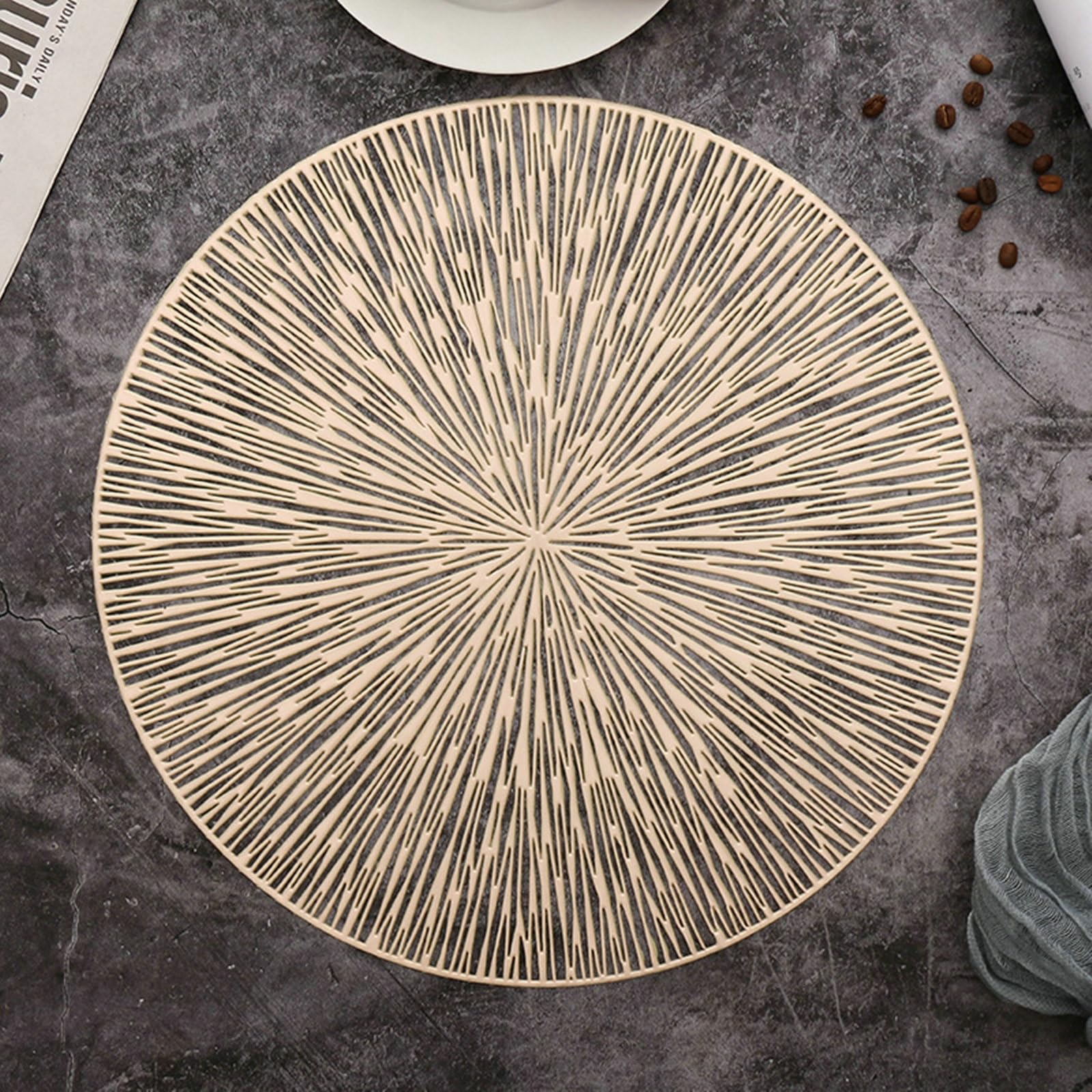 Set de table imperméable et antidérapant Beydodo ajouré or 38cm