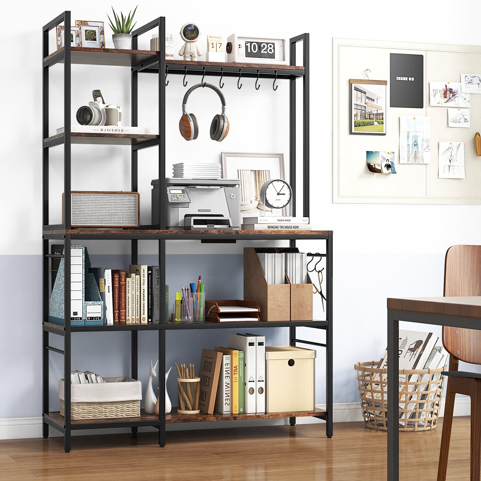 KOMFOTTEU Mensola Microonde a 5 Livelli in Metallo, Scaffale Cucina con Stazione di Ricarica, 10 Ganci, Supporto per Forno a Microonde, Scaffale Da Panetteria per Sala da pranzo, 107x37x160cm, Marrone