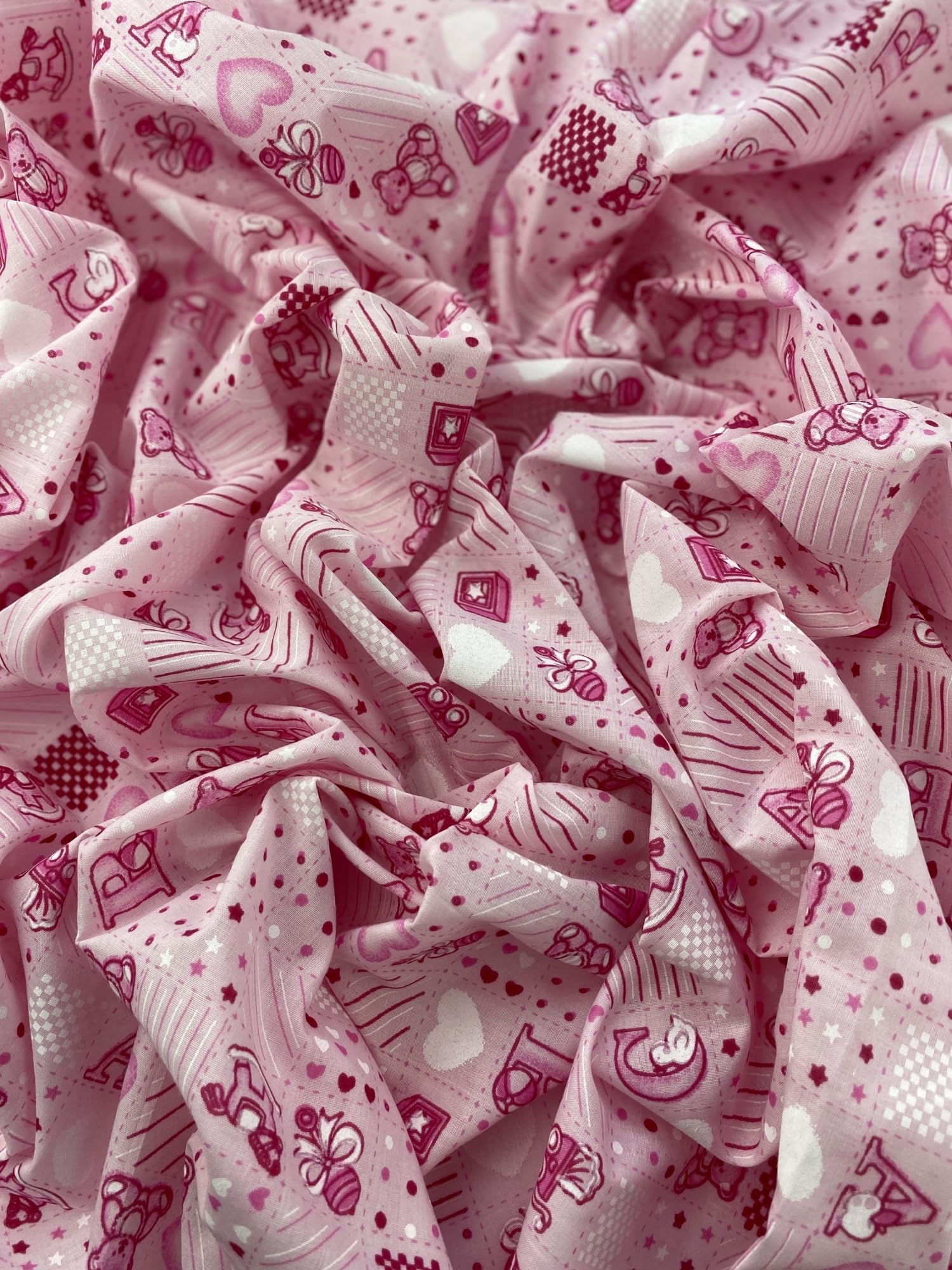 Tissu En Coton Savane Bordeaux Et Rose- Motifs Adorables Pour