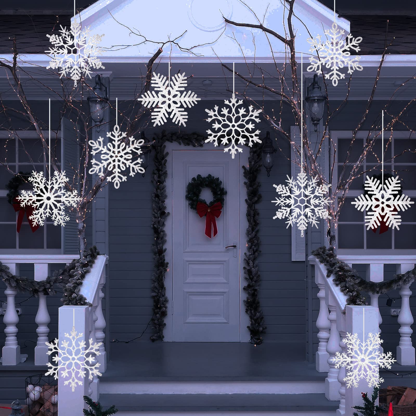 Composition De Noël De Grands Flocons De Neige Transparents Complexes Dans Couleurs Bleu Clair Fond Degrade Fonce 32249746