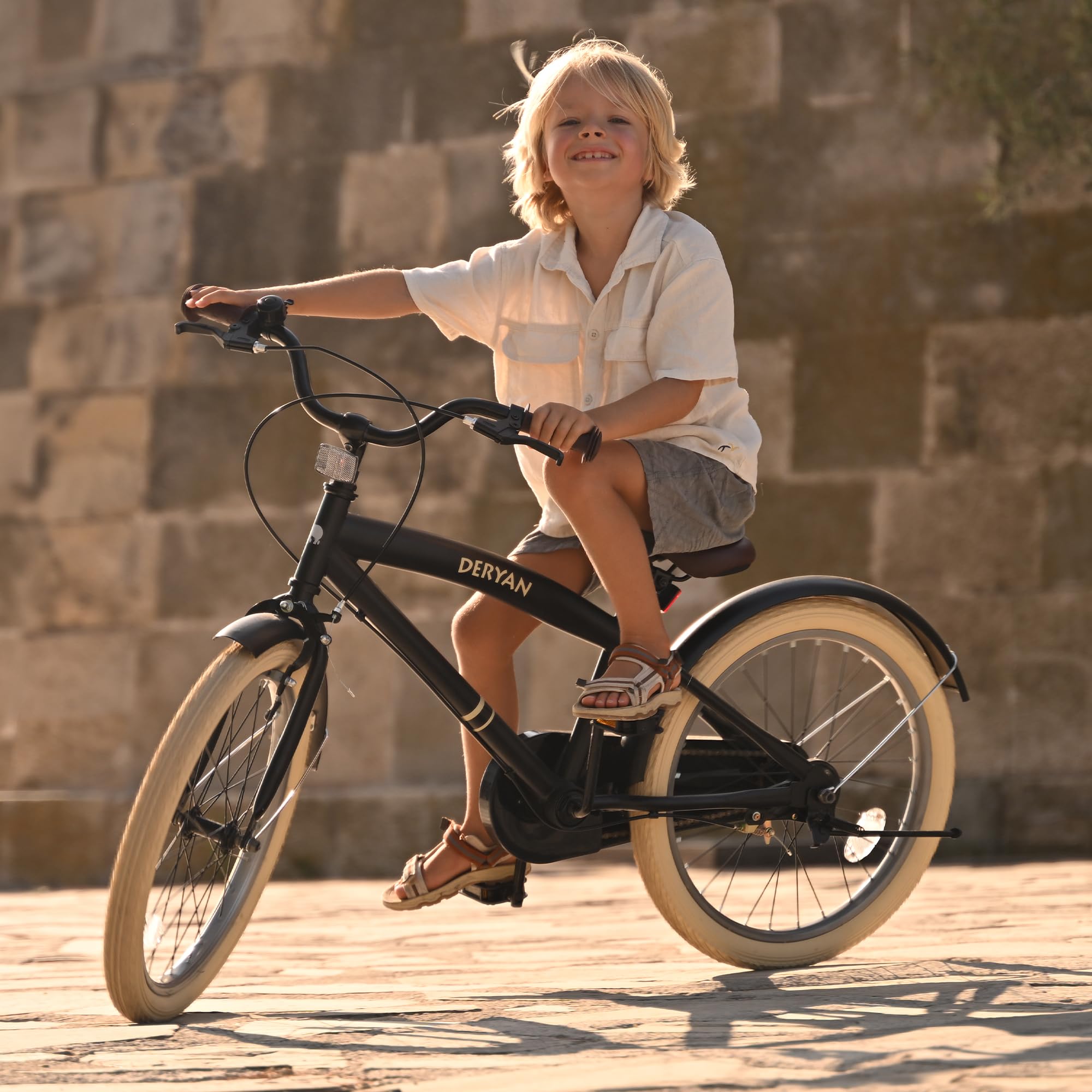 Deryan Coastline - Bicicletta per bambini da 20 pollici, con cavalletto, sella e manubrio regolabili, per ragazzi e ragazze, da 7 a 13 anni, colore nero