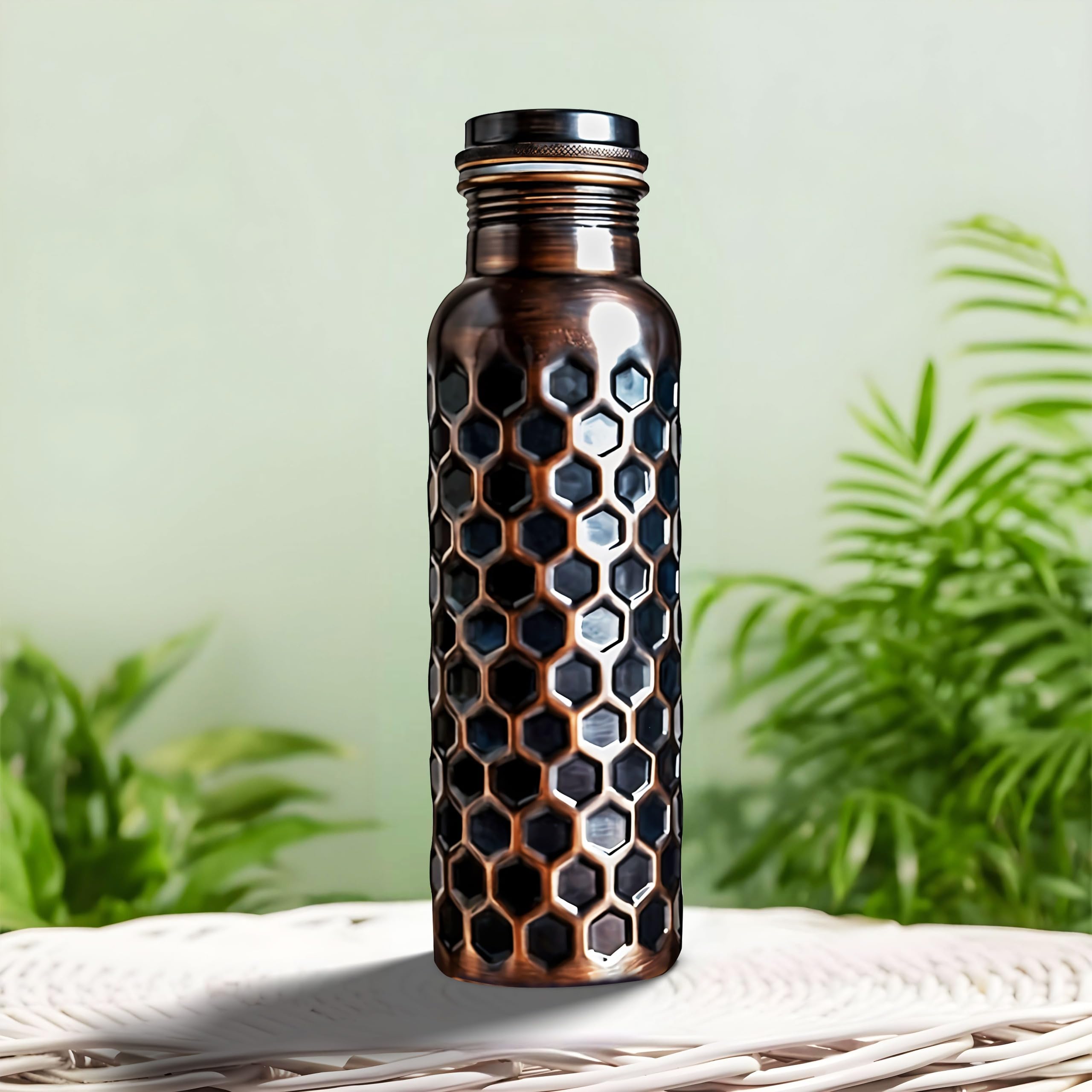 ALV 34 Oz Black Diamond Hammered Copper Bottle