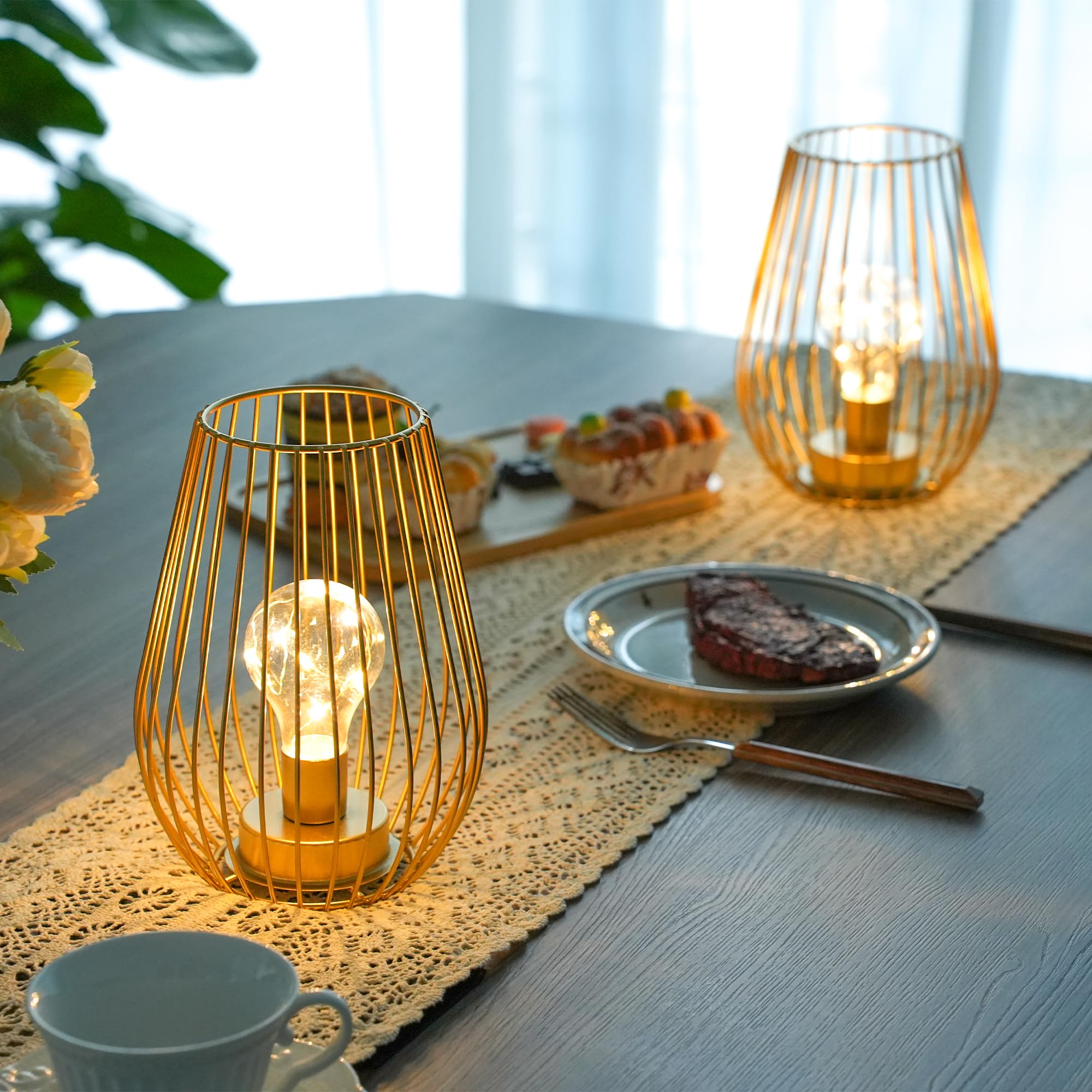 TRIROCKS Set di 2 lampade da tavolo senza fili in metallo, altezza 20 cm, a forma di gabbia, alimentate a batteria, per interni ed esterni, per Natale, giardino e matrimoni (oro)