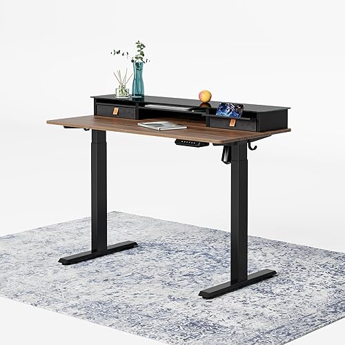 FEZIBO Escritorio eléctrico de pie con cajones dobles, soporte de monitor superior de vidrio de 48 x 26 pulgadas, escritorio ajustable con estante