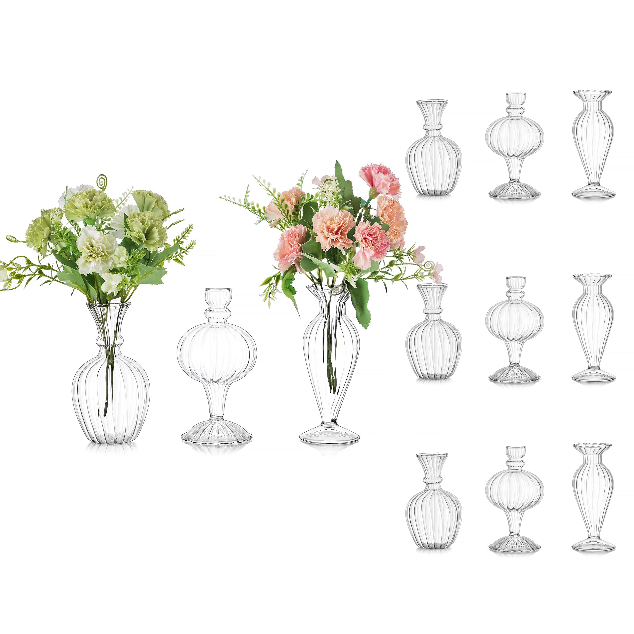 Petits vases transparents côtelés d'artisanat d'art pour réception