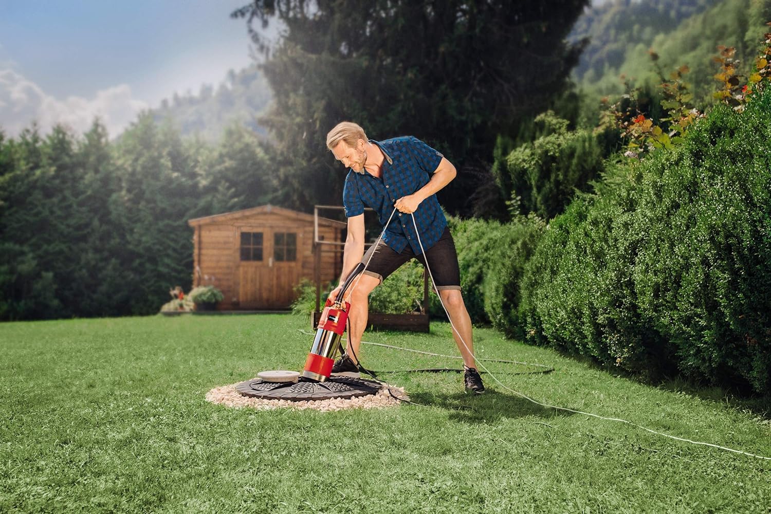 Einhell GE-PP 1100 N-A Pompa di profondità (1100 W, portata max 6000 L/h, prevalenza 45 m, immersione max 12 m, 4 giranti, filtro in acciaio)