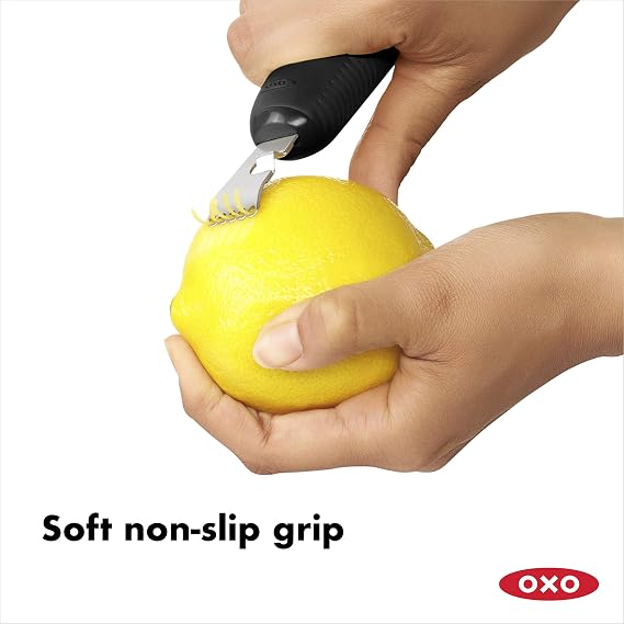 OXO - Good Grips Soyma Bıçaklı Limon Rendesi ve Limon Kabuğu Soyma Aleti, Siyah