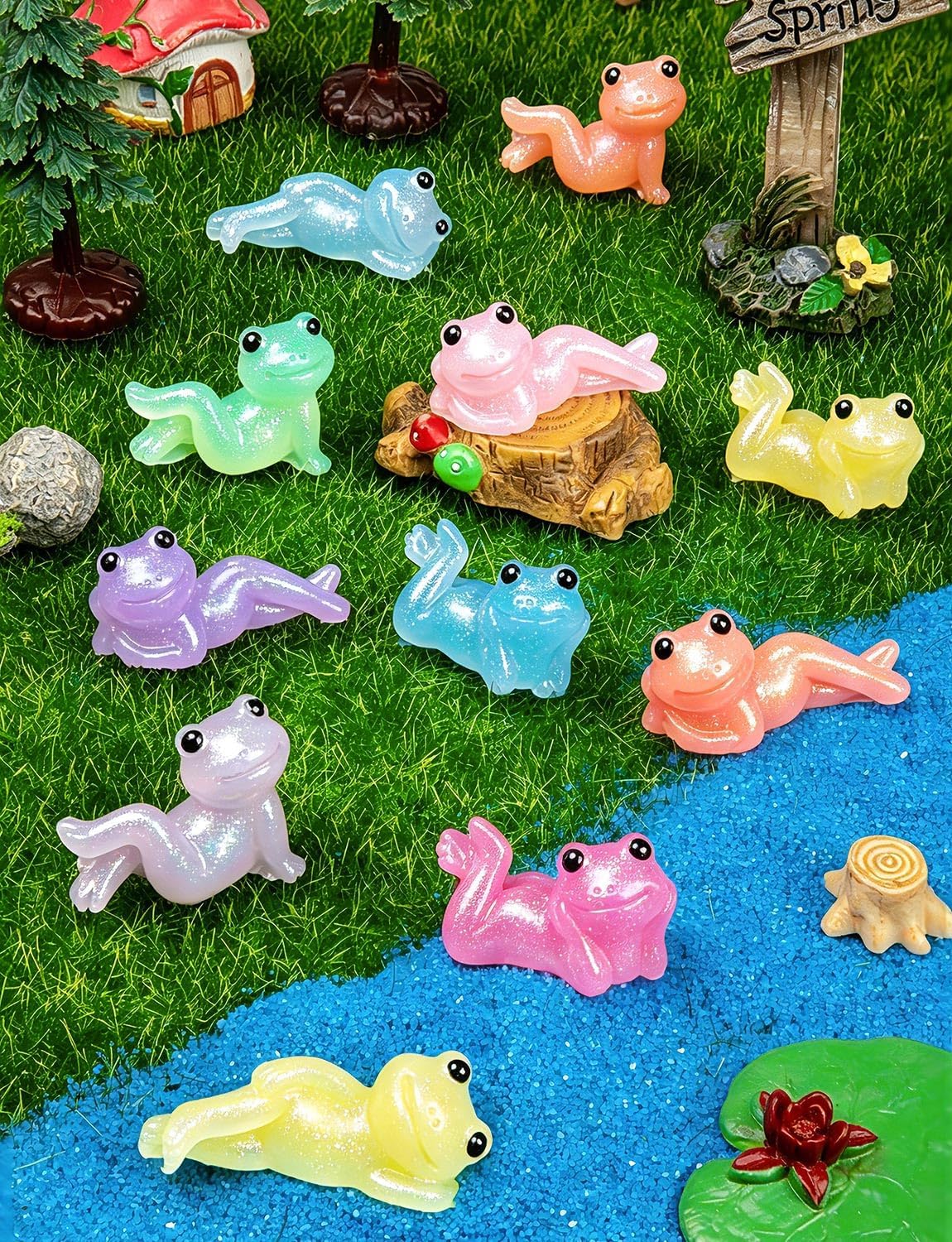 Mini Cute Tiny Frog Figurines Silicone Mold, 2 Pcs Micro Dollhouse Animal Epoxy Casting Mold with Realistic Shapes for DIY Resin Art Fairy Garden Miniatures Landscape Crafts Decor