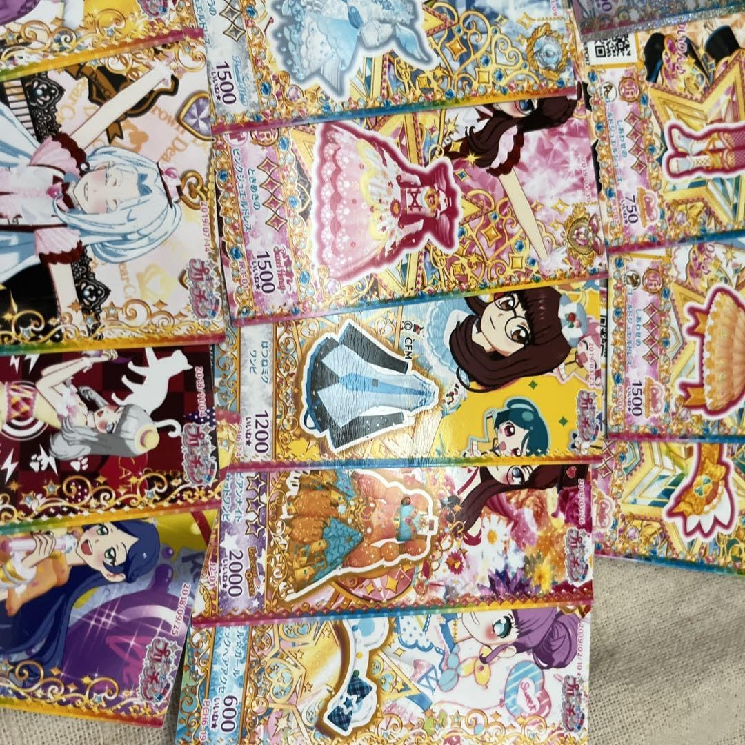 Amazon.co.jp: プリパラの衣装カード : おもちゃ
