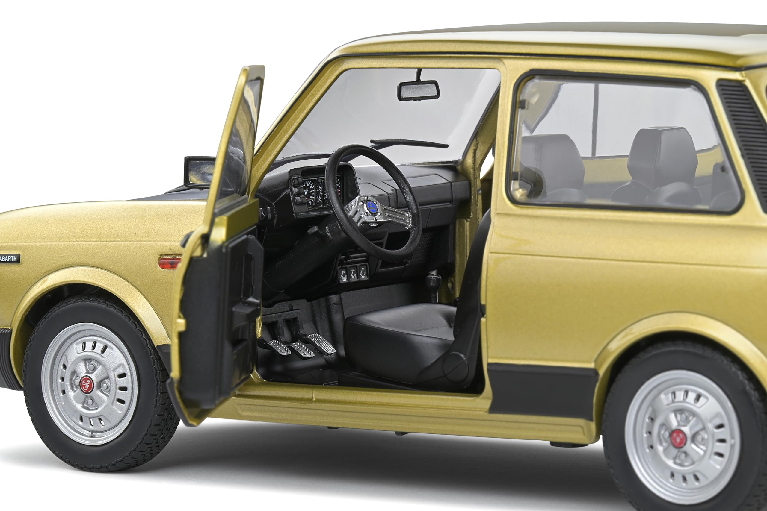 Amazon.com: solido S1803804 1:18 1980 Autobianchi A112 MK5