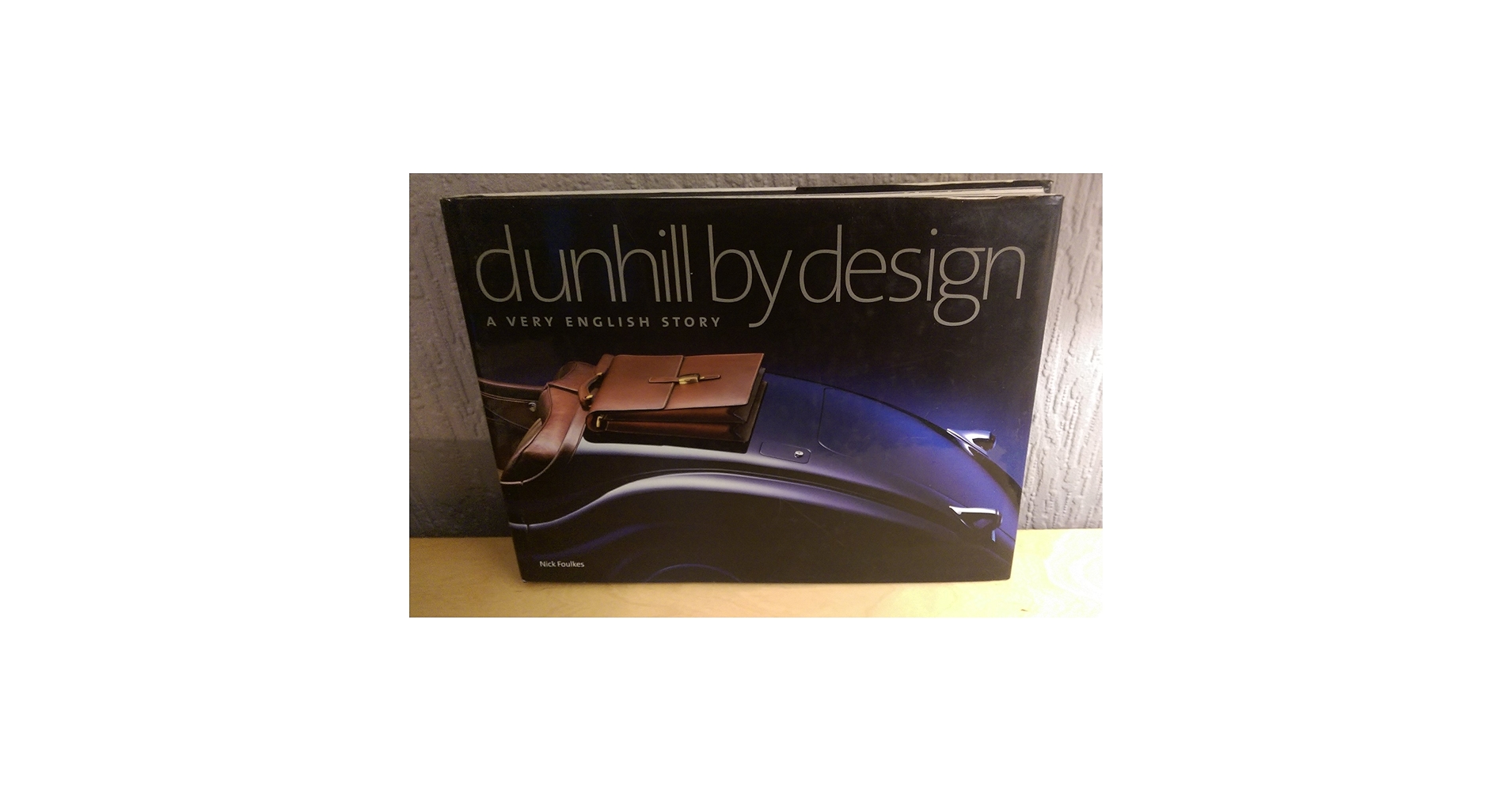 アート・デザイン・音楽 dunhill by design: A VERY ENGLISH STORY Dunhill by Design: A Very English Story: Amazon.co.uk