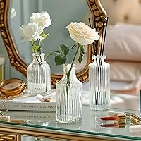 Vista 4 de ComSaf Juego de jarrones de brotes de vidrio de 3, jarrones de flores pequeños a granel, jarrones mini acanalados para centros de mesa, jarrón