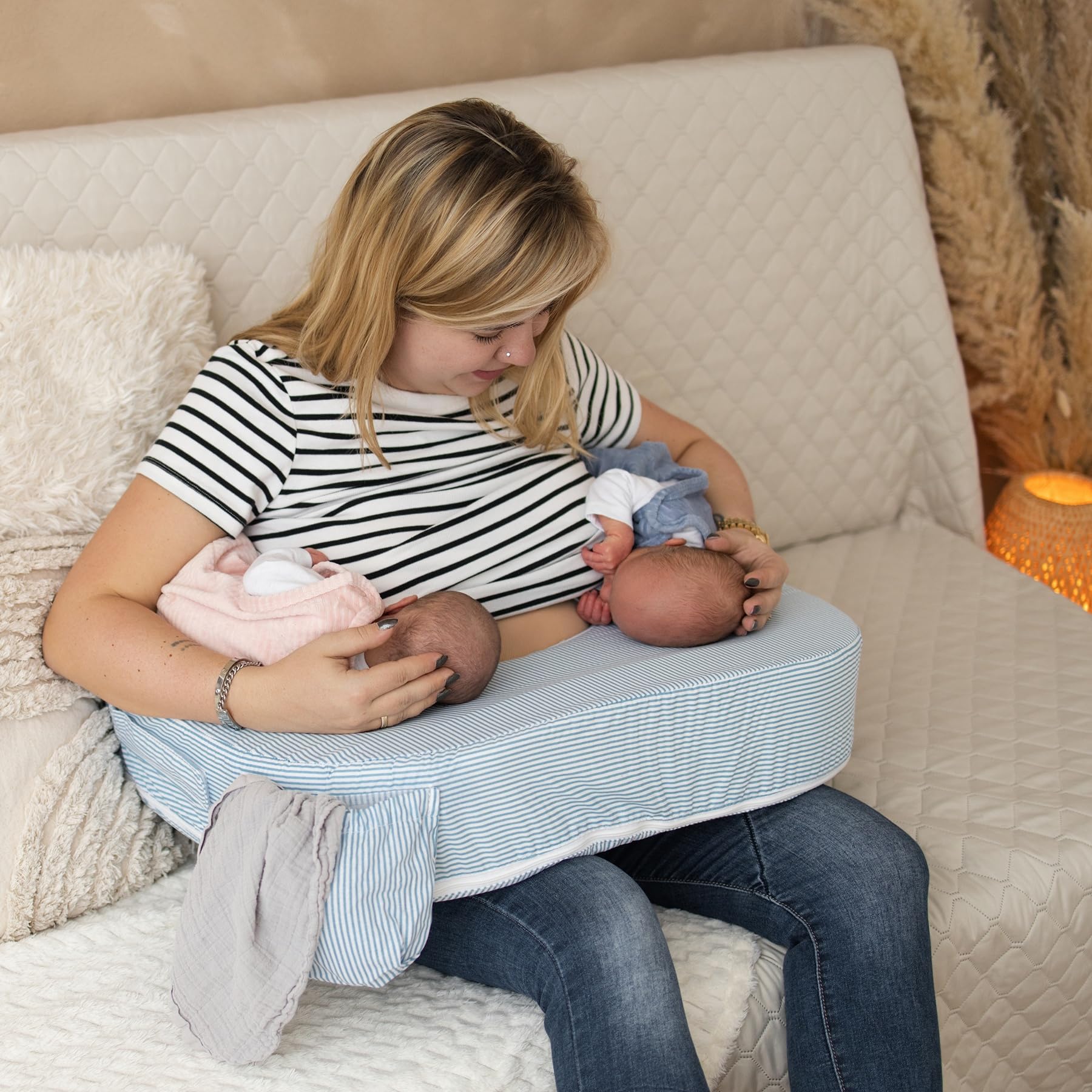 My Brest Friend 0027 baby wild - Cuscino americano per allattamento gemellare, design: blu a righe bianche