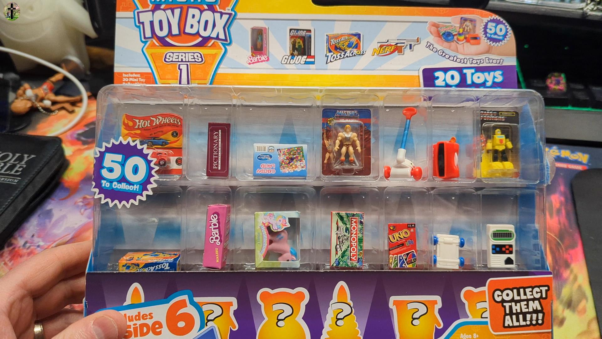 Watch we open it&colon;Worlds Smallest Micro Toy Box Series 1 on