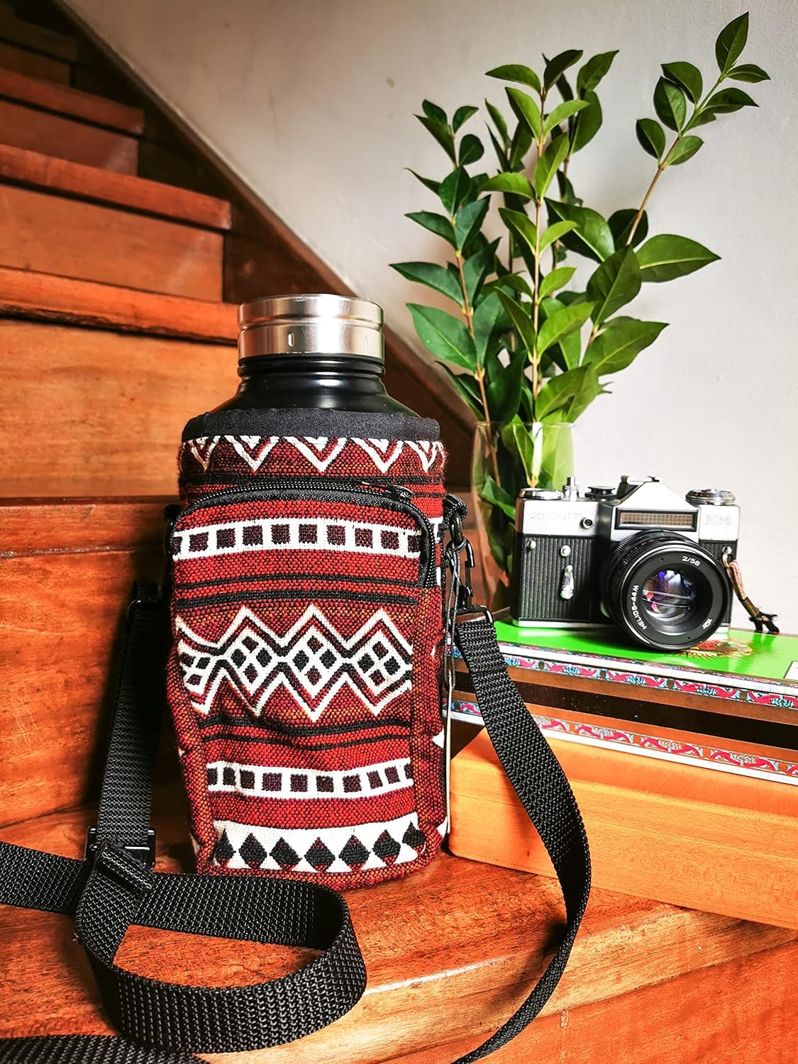 Wasserflaschenhalter mit Gurt und Tasche für Handy, Karte, Bargeld oder Schlüssel | Flaschenhülle für Walking, Rucksackreisen | Hydro und Eisenflasche Sling Bag | Campingzubehör (40, Vinicunca Rot)