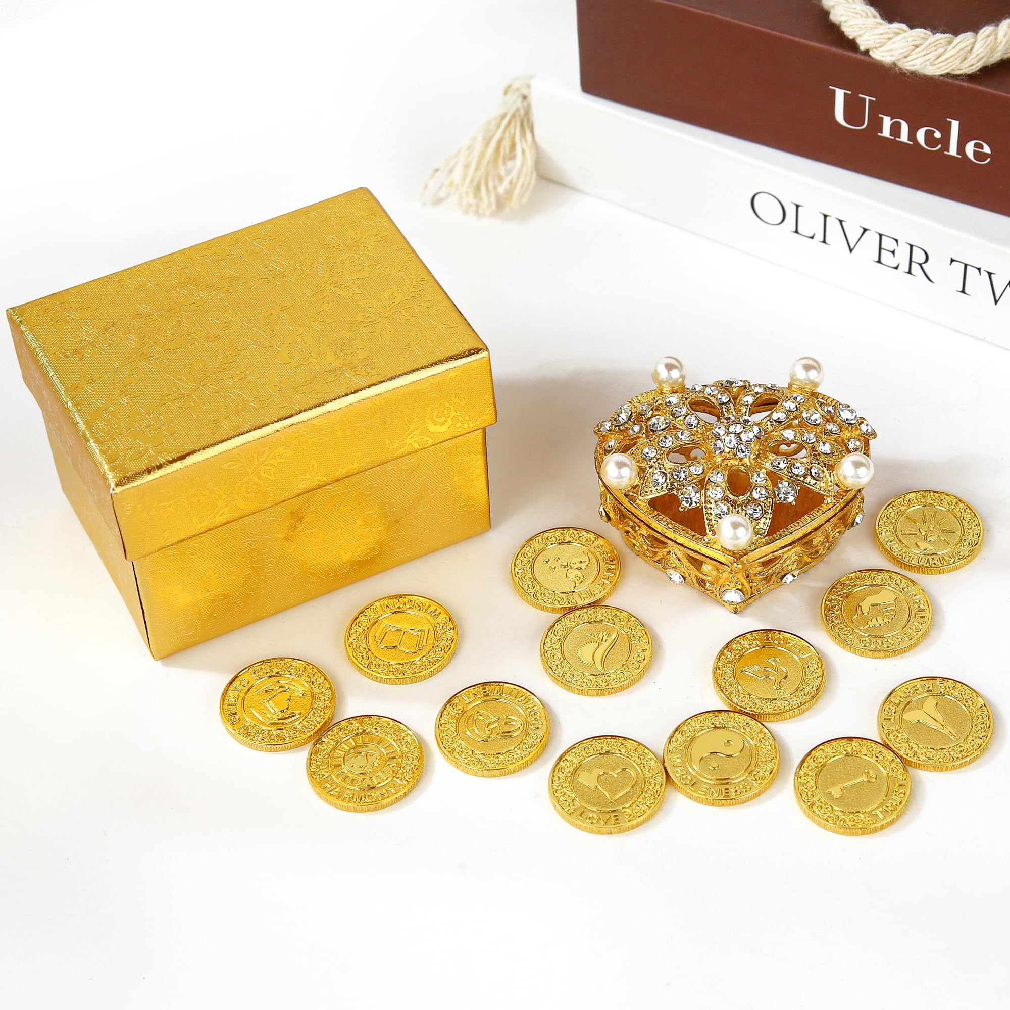 Amazon.com: TINGKU 13 件英文單詞婚禮團結硬幣組,附心形盒,Arras para Boda Catolica,Arras de  Boda Cristiana,裝飾品de Boda 用於婚禮儀式- 金幣PL :