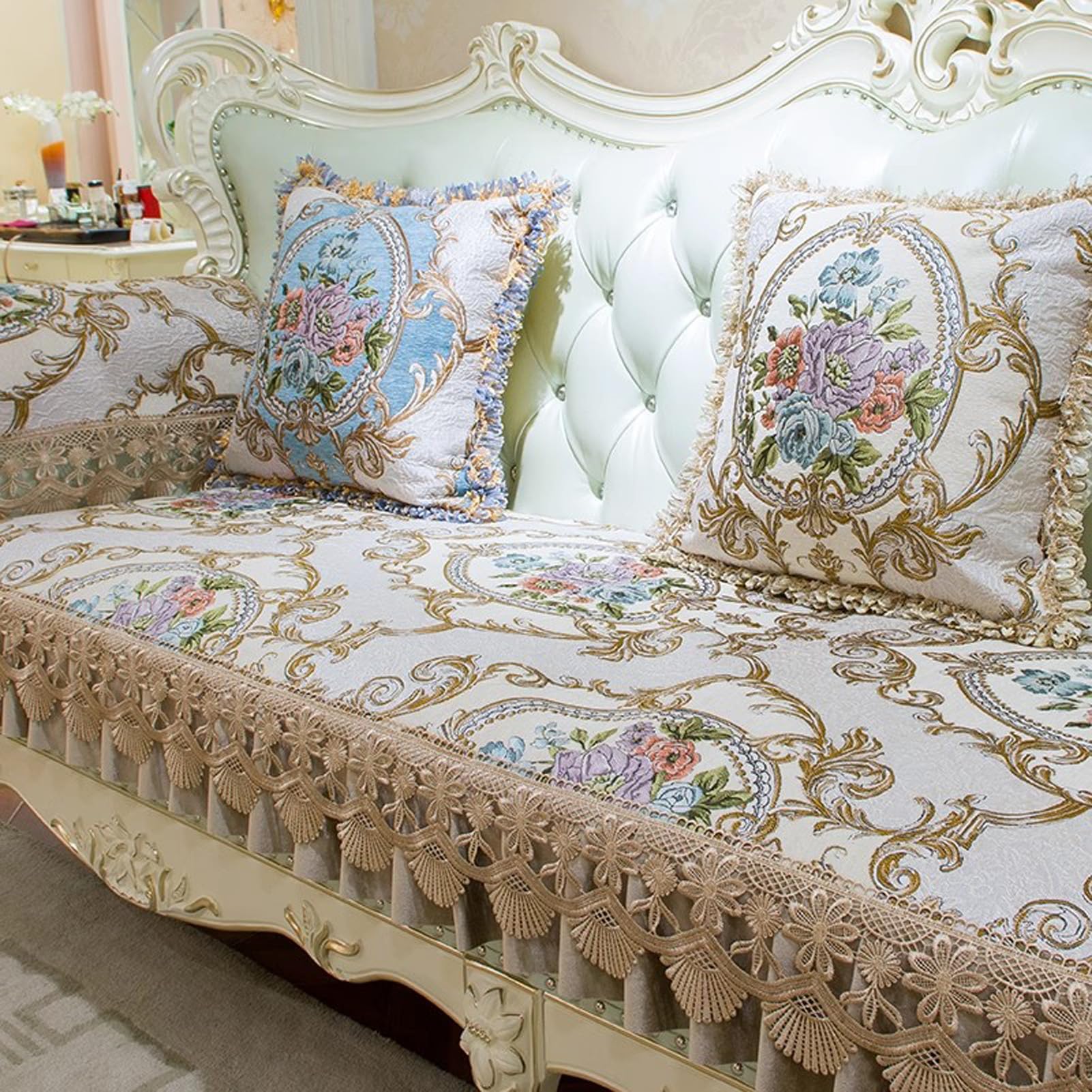 Protège canapé en chenille haut de gamme pour intérieur raffiné et moderne