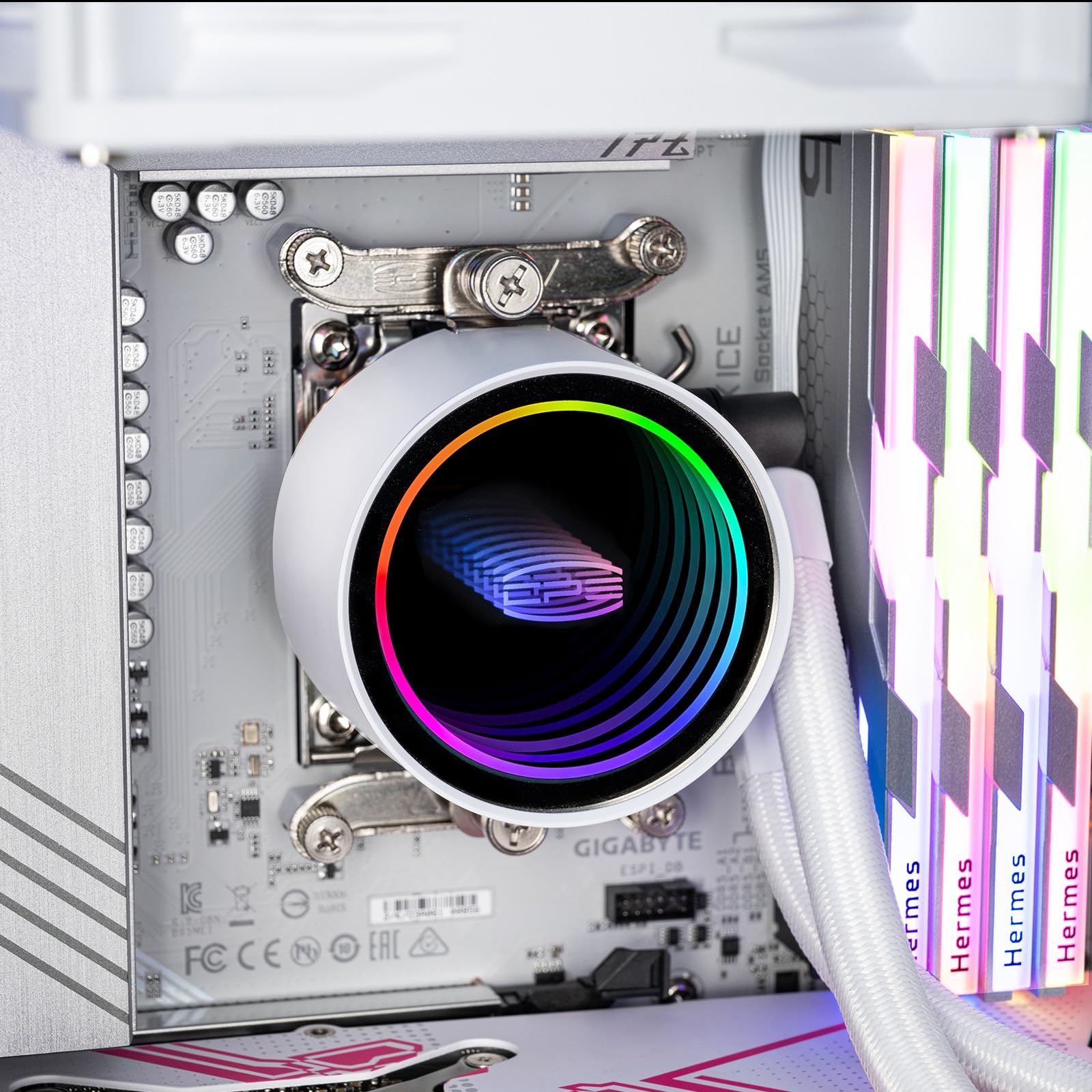 PCCOOLER Raffreddatore CPU liquido, 240 mm AIO con pompa a cuscinetto in ceramica, doppia ventola ARGB PWM da 120 mm, radiatore in alluminio, catena a margherita nascosta, compatibile con Intel