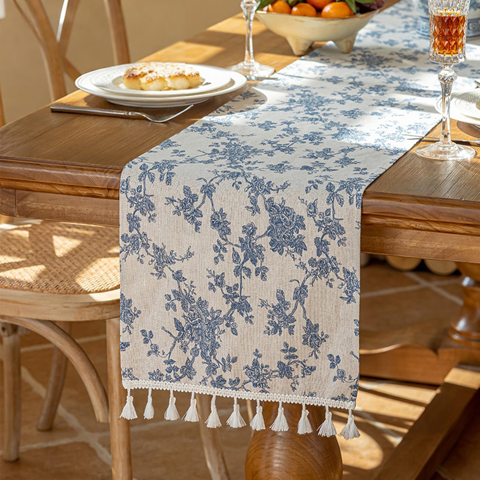 Camino de mesa moderno de 106 pulgadas de largo, camino de mesa auxiliar de poliéster, patrón vintage de rosas con borlas para fiestas de té y uso diario, beige azul, 12 x 106 pulgadas