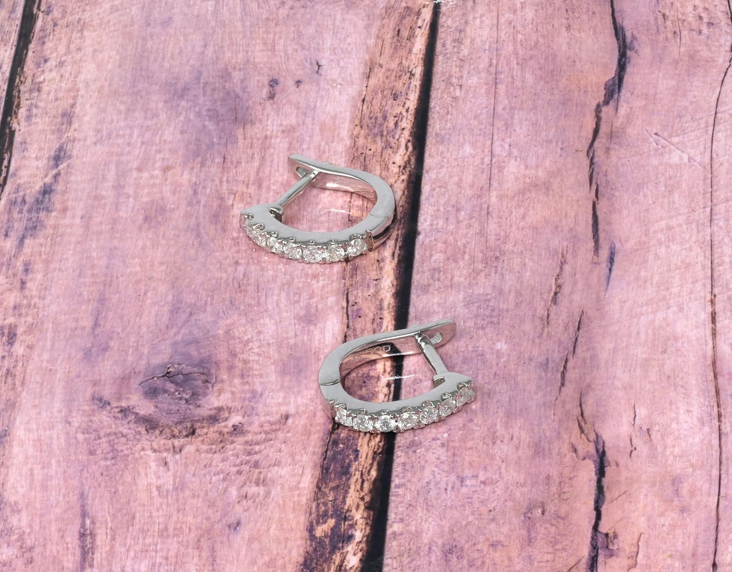 14K White Gold Diamond 1/6 Ct Mini Hoop Huggies Earrings with Certificate