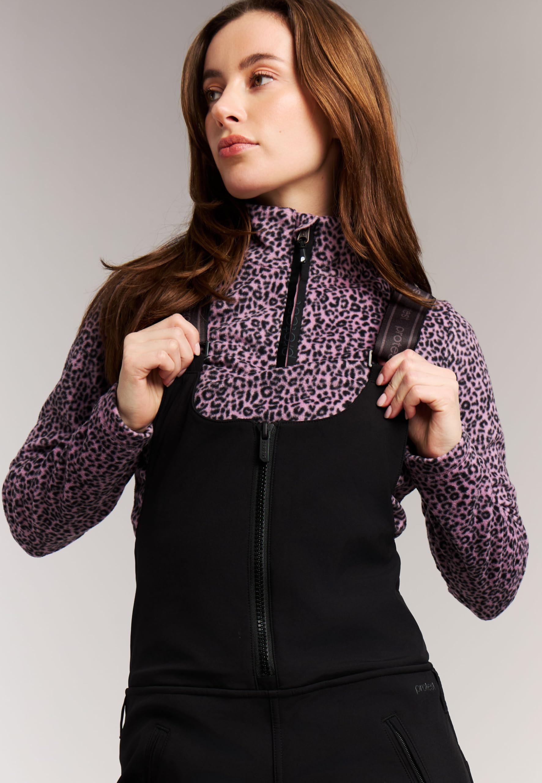 Protest Femmes PRTHOLYMOLY
