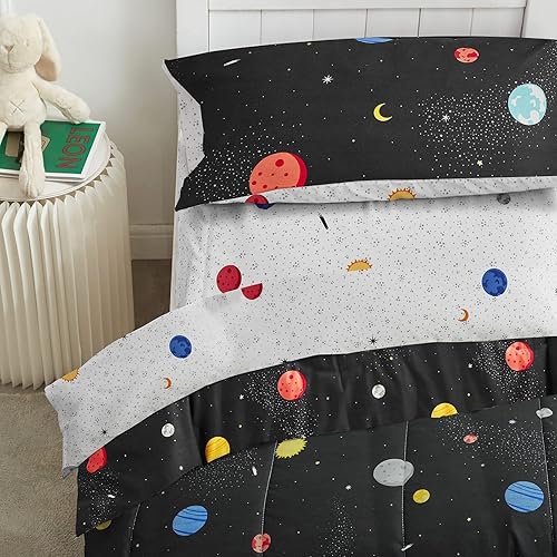 Miniatura 3 de UOZZI BEDDING Juego de ropa de cama de 4 piezas para niños pequeños, estilo espacial negro con estrellas y planetas, color negro, lindo incluye