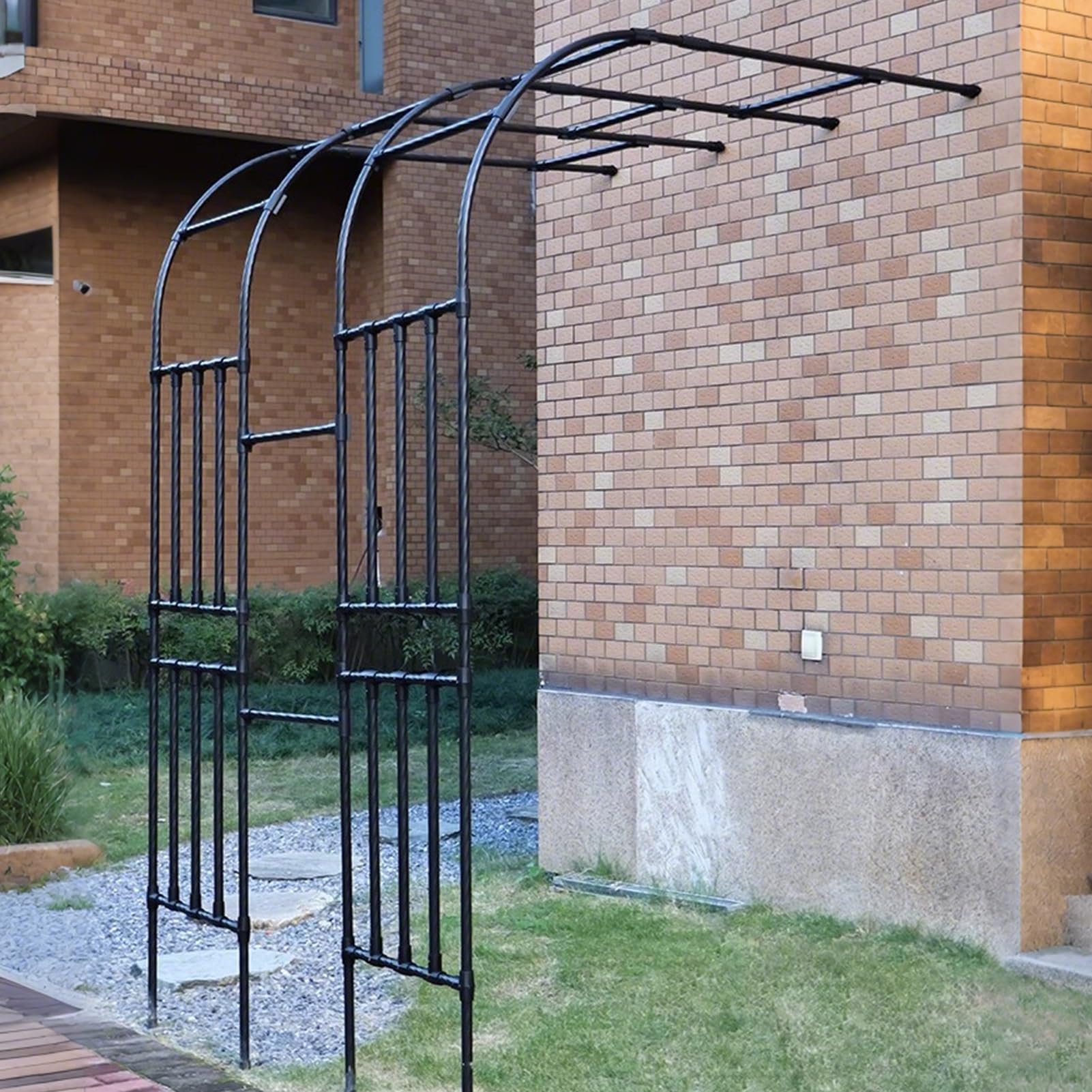 Arche de jardin en acier Pera treillis résistant aux intempéries pour décoration extérieure