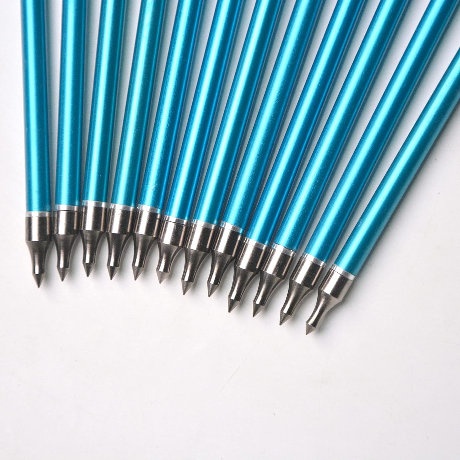 AMEYXGS Aluminum Arrows Spine 500 Hunting Targeting Practice with Removable Tips 3Inch Rubber Vanes for Compound Recurve Bow