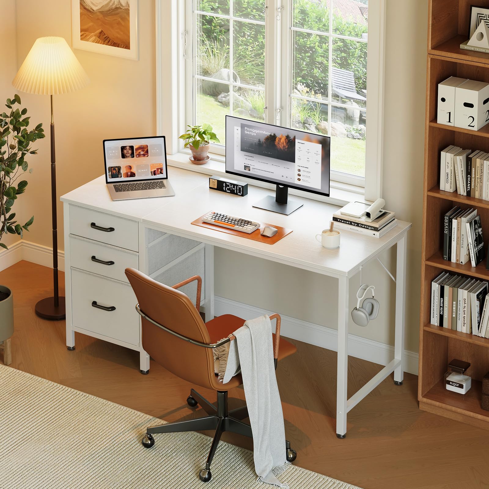 Coleshome Schreibtisch mit 3 Stoff Schubladen, 120x48cm Computertisch mit Kopfhörer Halter, Reversibler PC Schreibtisch Bürotisch für kleines Heimbüro, Weiß