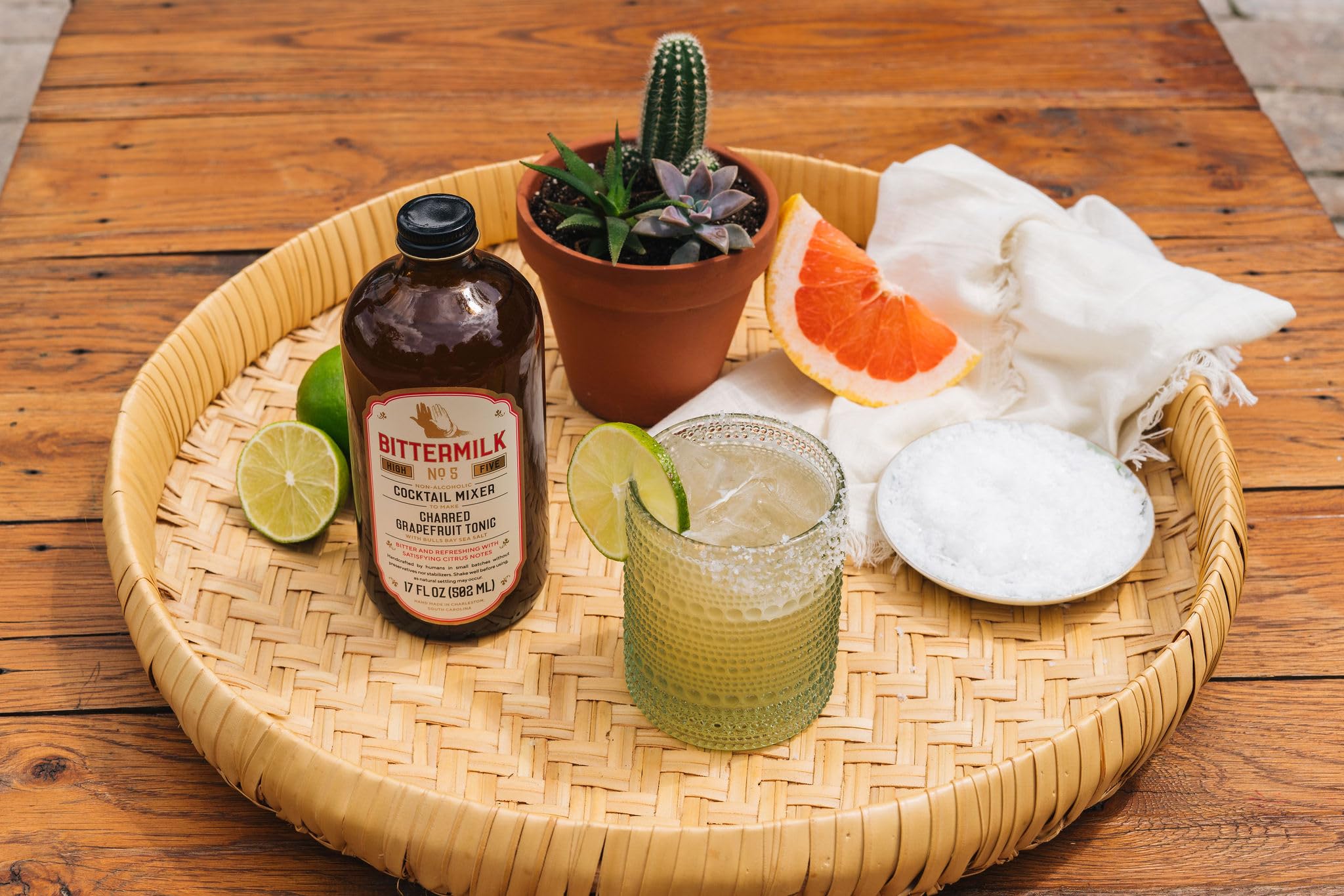 Bittermilk Nr.5 Charred Grapefruit Tonic mit Bulls Bay Meersalz - All Natural Handcrafted Cocktail Mixer - Margarita Mixer, Gin Mixer, Tonic Mixer, Drink Mixer - Just Add Wodka, Gin, Rum, Tequila