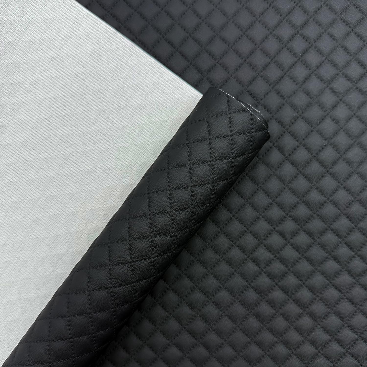 Tela de piel sintética suave de 16 x 54 pulgadas, vinilo acolchado a cuadros para motocicleta, sofá, bolsas, sillas, asientos de coche, tapicería, manualidades (negro)