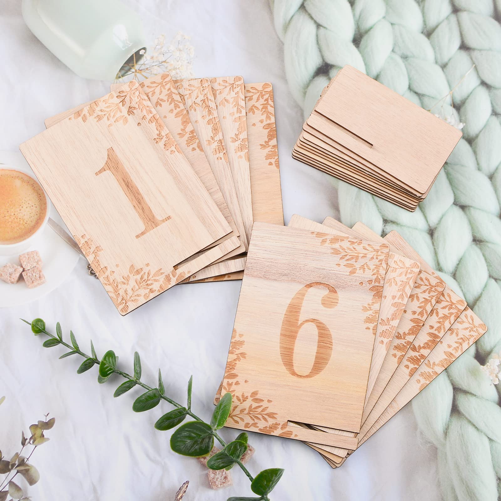 Numéros de table en bois avec support pour restaurant, numéros de table de mariage rustiques, panneaux réservés personnalisés, numéros de table pour HoReCa - Canada Numéros de table en bois avec support pour restaurant, numéros de table de mariage rustiques, panneaux réservés personnalisés, numéros de table pour HoReCa - Canada