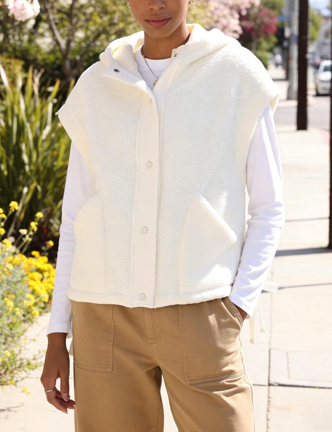 Womens Hooded Fleece Vest Oversized Sleeveless Sherpa Jacket Warm Button Down Gilet Outerwear with Pockets - Image 2