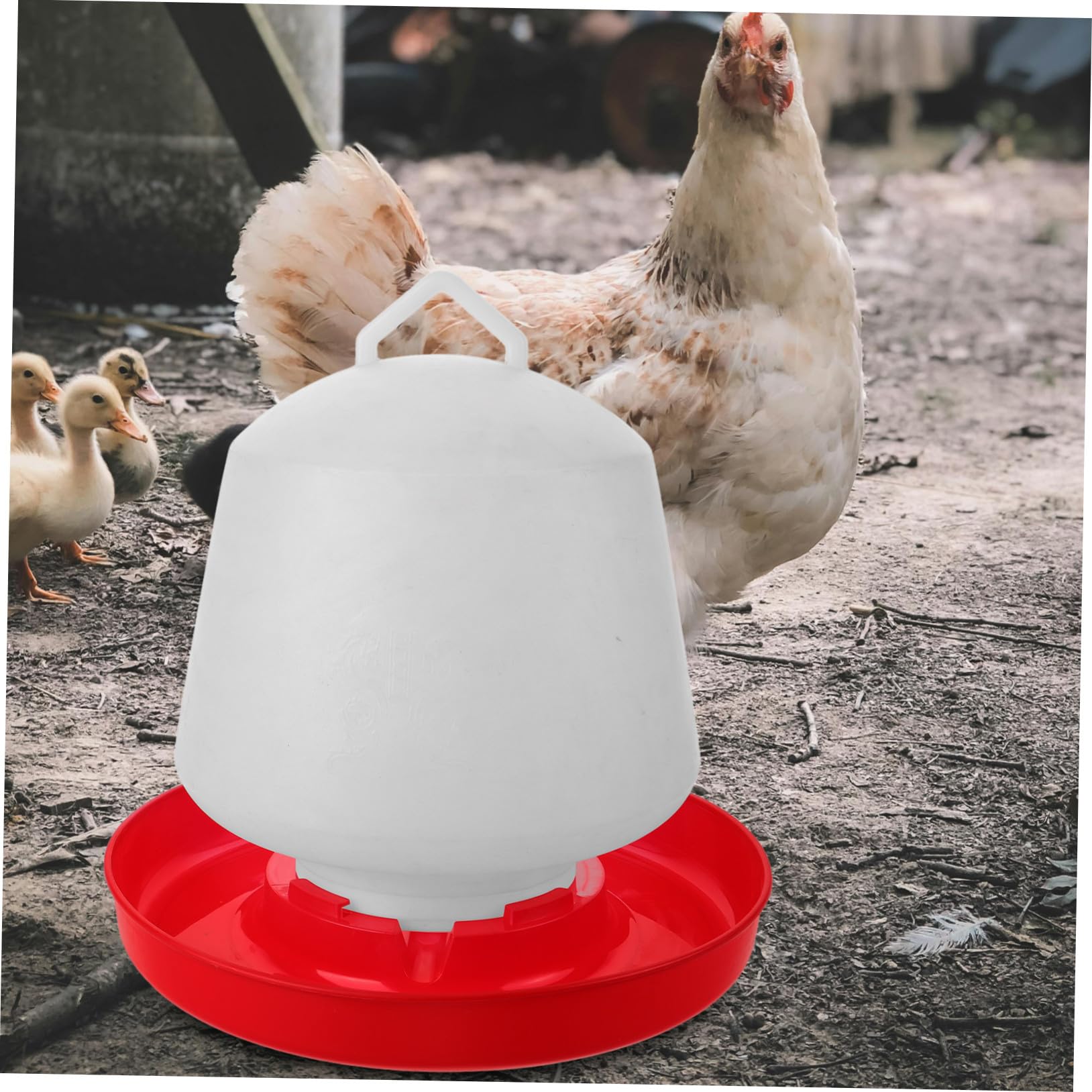 VICASKY Mangiatoia per Pollame in Plastica Bianca Protezione Solare e Resistente alle Cadute, Design Creativo a Forma di Vasca per Uso Outdoor