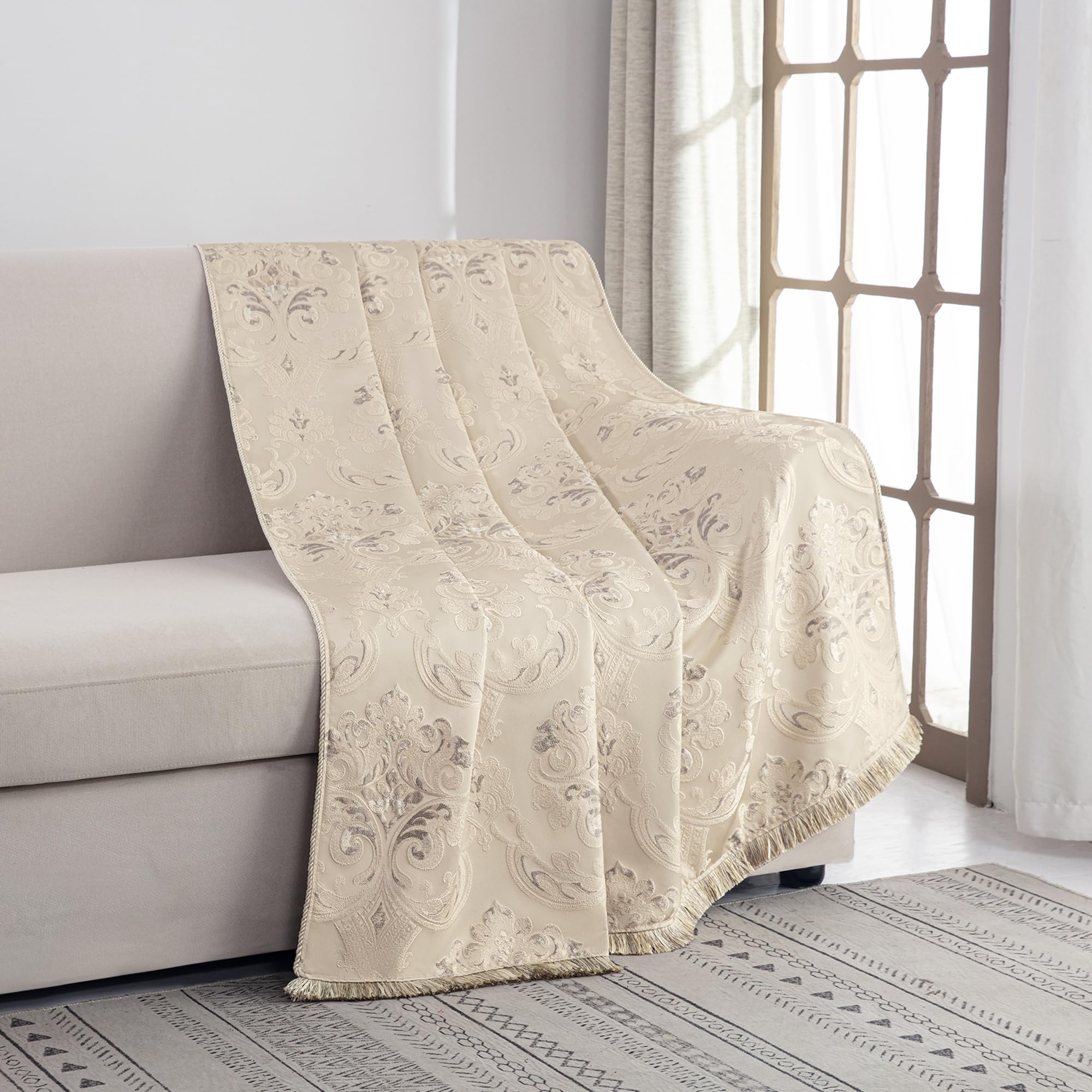 Manta Sofá de Jacquard Damasco, Manta Clásica de Lujo con Borlas para Cama Sofa Sillón Reclinable Sala de Estar Dormitorio 132x182cm (Beige)