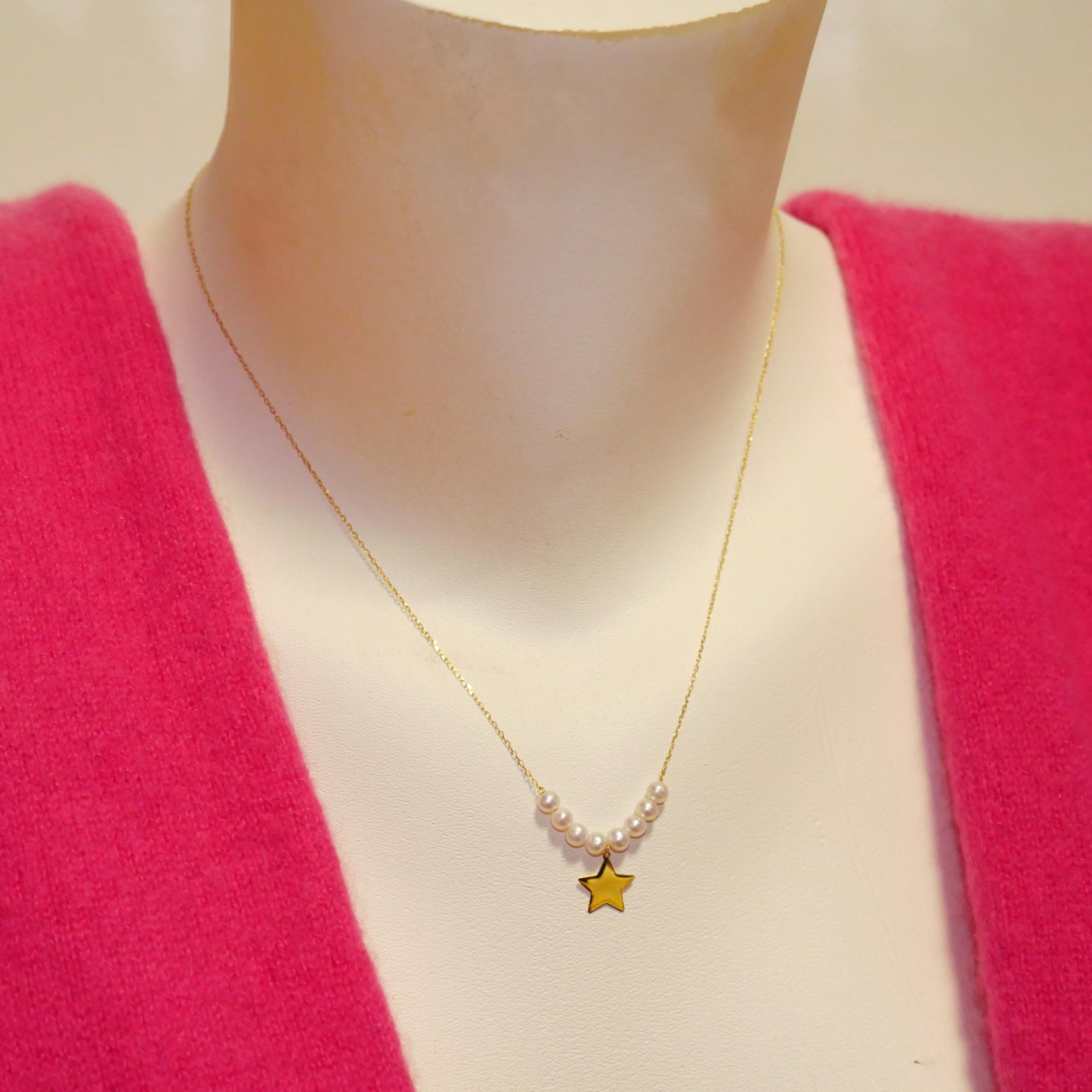 Never Say Never Collana di perle naturali da 4,00 mm con ciondolo in oro giallo 18k a stella 1,00 cm di diametro. 45,00 cm, Grande, Oro, Perla