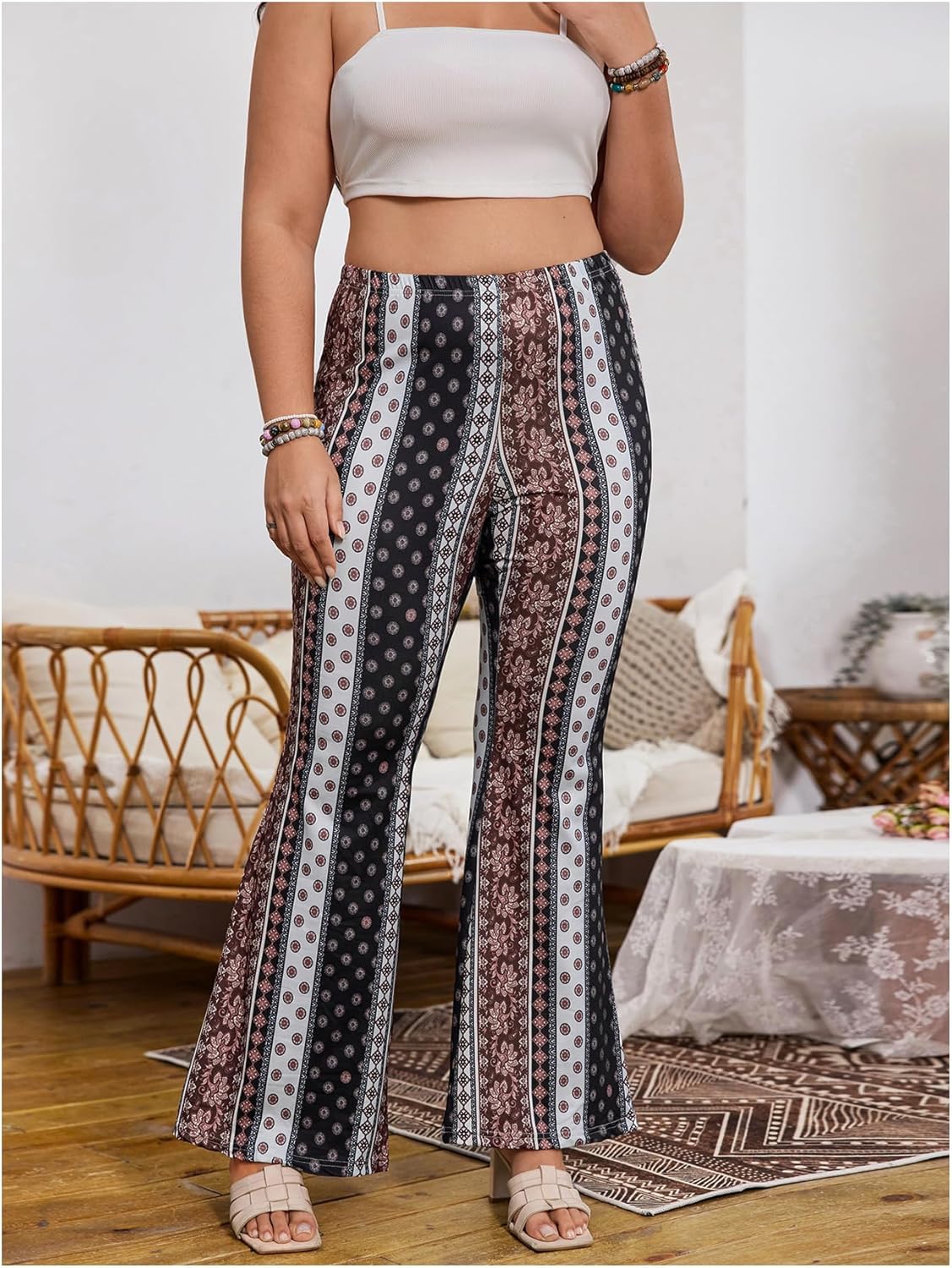 WDIRARA Women's Plus Size Boho Floral Flare Pants Elastic Waist Bell Bottom Trousers - Image 3