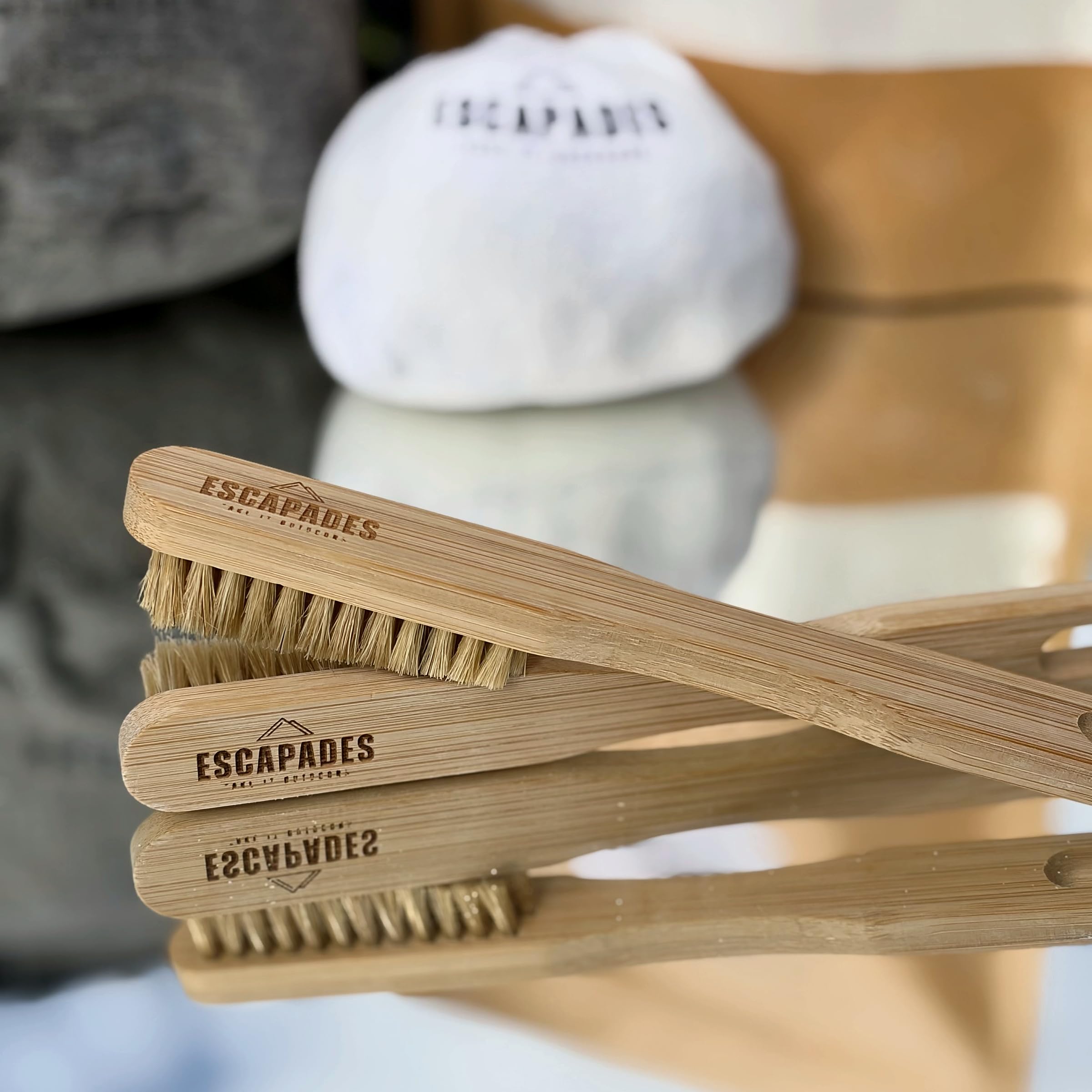 Escapades Premium Bamboo Boar Hair Chalk Brush for Climbing and Bouldering