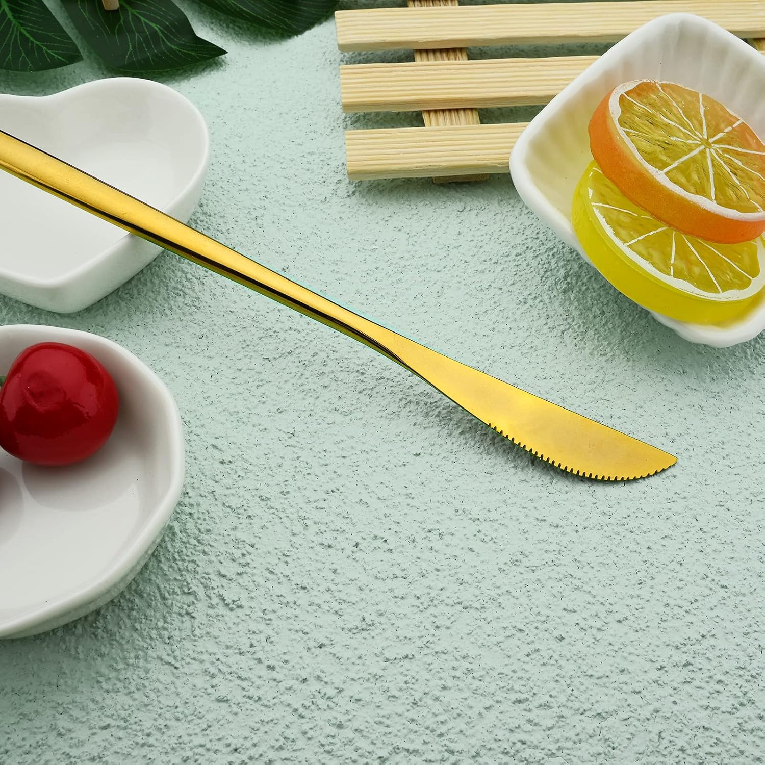 Shiny Gold Silverware Set 30 Pieces, 18/0 Stainless Steel Flatware Set，Service for 6，Kitchen Utensil Set, Tableware Cutlery Set, Mirror Polished & Dishwasher Safe