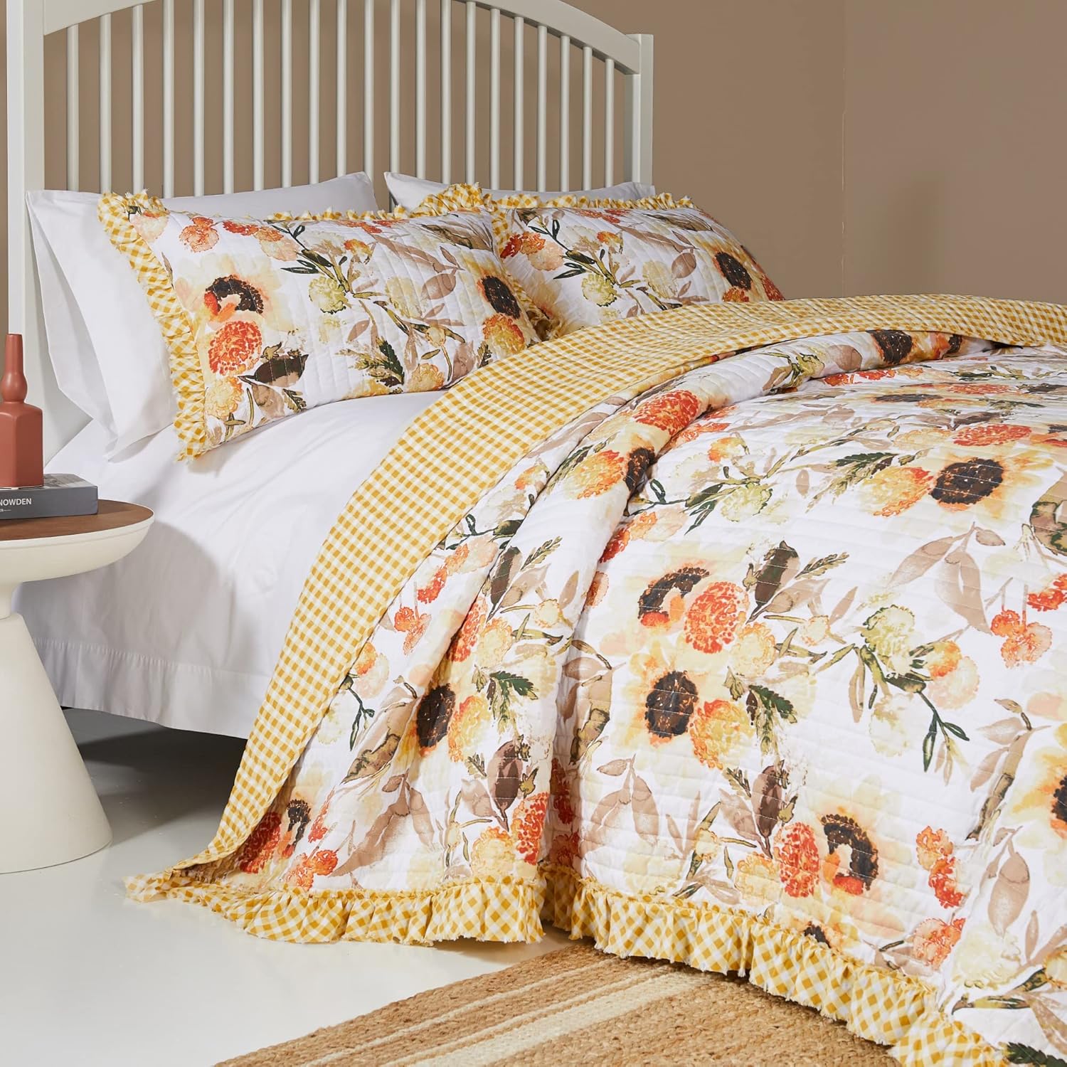 Greenland Home Somerset Ruffled Country Gingham Quilt Set, 2-Piece Twin/XL, Gold