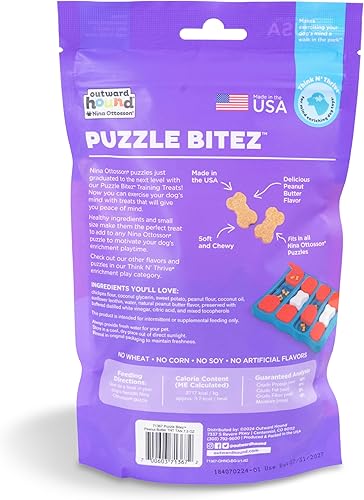 Vista 19 de Outward Hound by Nina Ottosson Puzzle Bitez Golosinas para perros, sabor a tocino de manzana, recompensa de entrenamiento del tamaño de un bocado