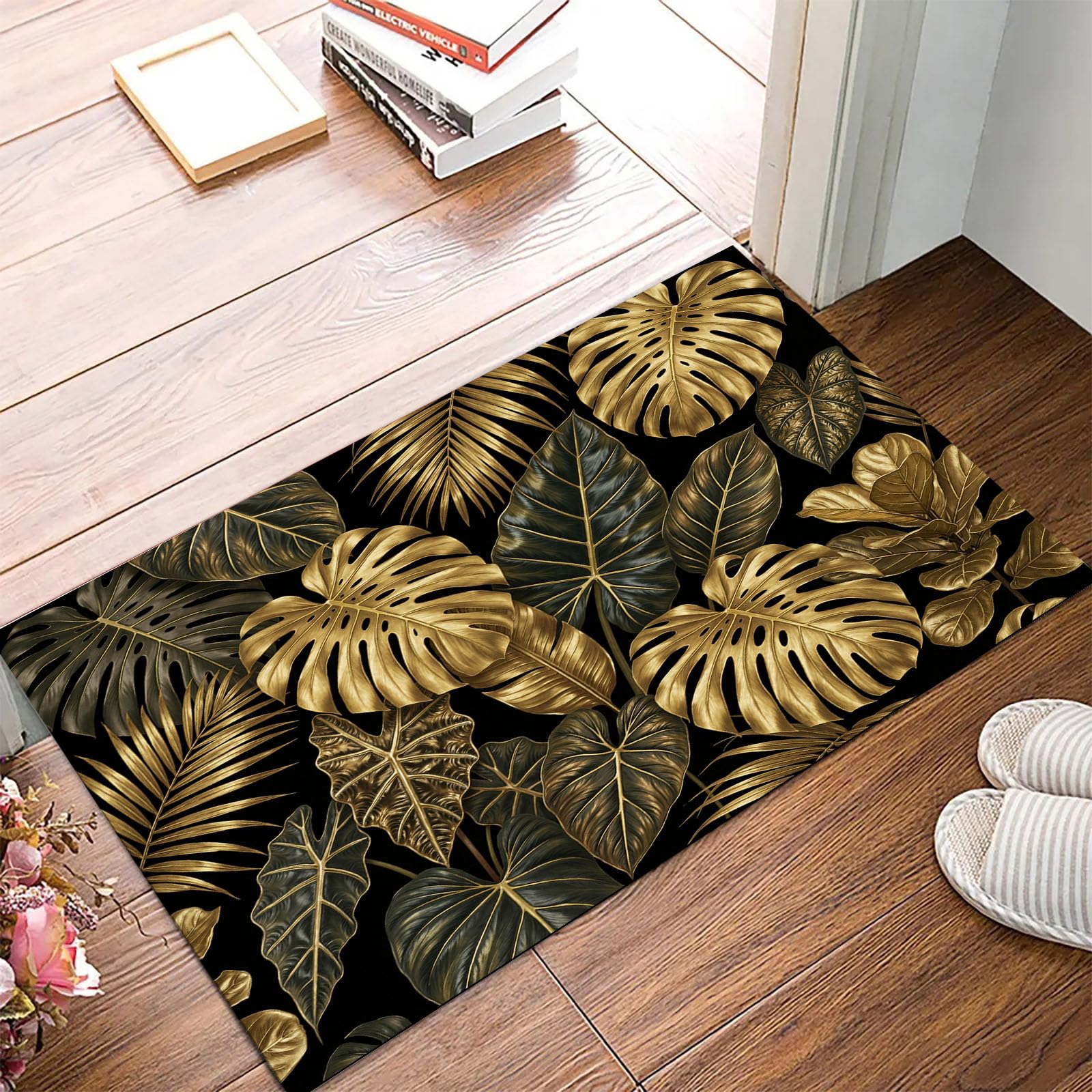 Tapis plante tropicale monstera or et noir pour sublimer votre salle de bain