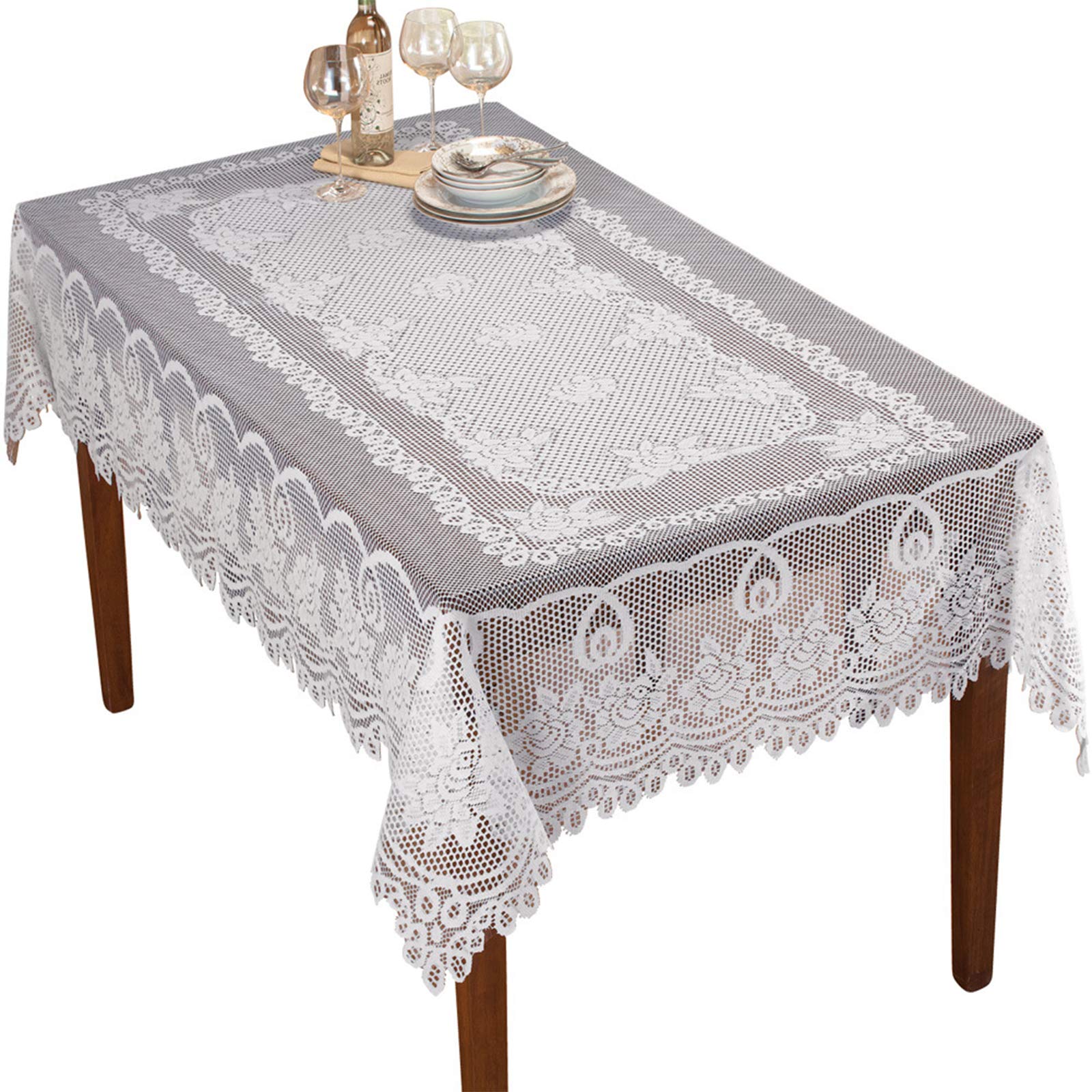 Nappe en dentelle anti-pli de 208 cm pour sublimer une table de banquet usée