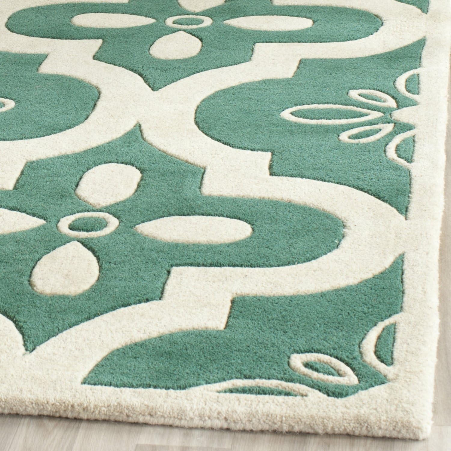 SAFAVIEH Chatham Collection 5' x 8' Teal / Ivory CHT751T Handmade Geometric Premium Wool Area Rug